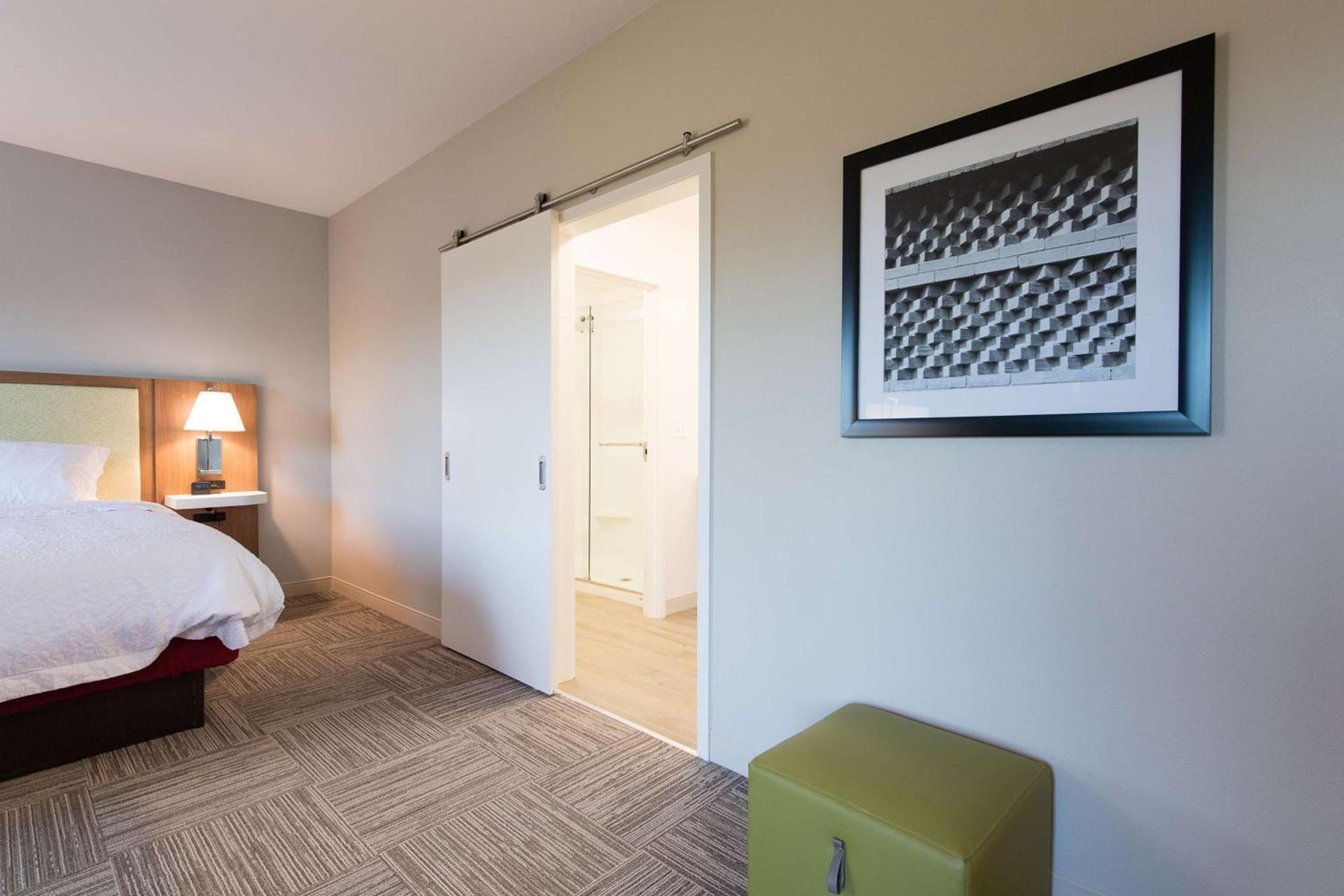 Hampton Inn and Suites Fayetteville, NC photo 26