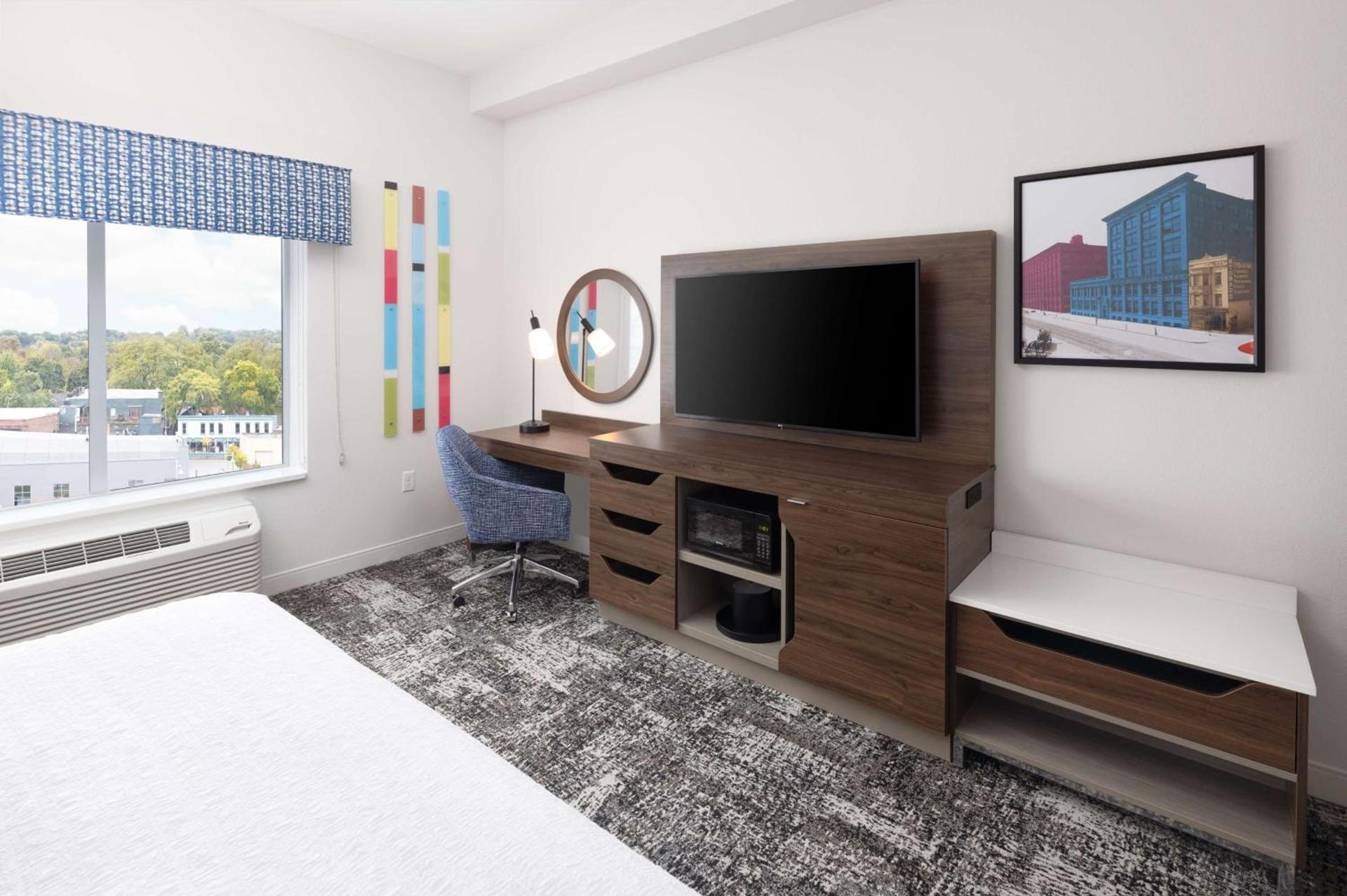 Hampton Inn & Suites Rochester Downtown photo 55