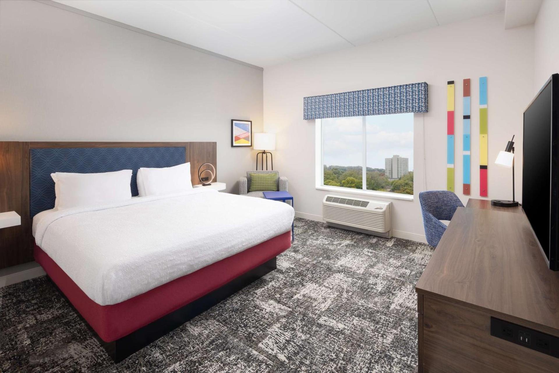 Hampton Inn & Suites Rochester Downtown photo 56