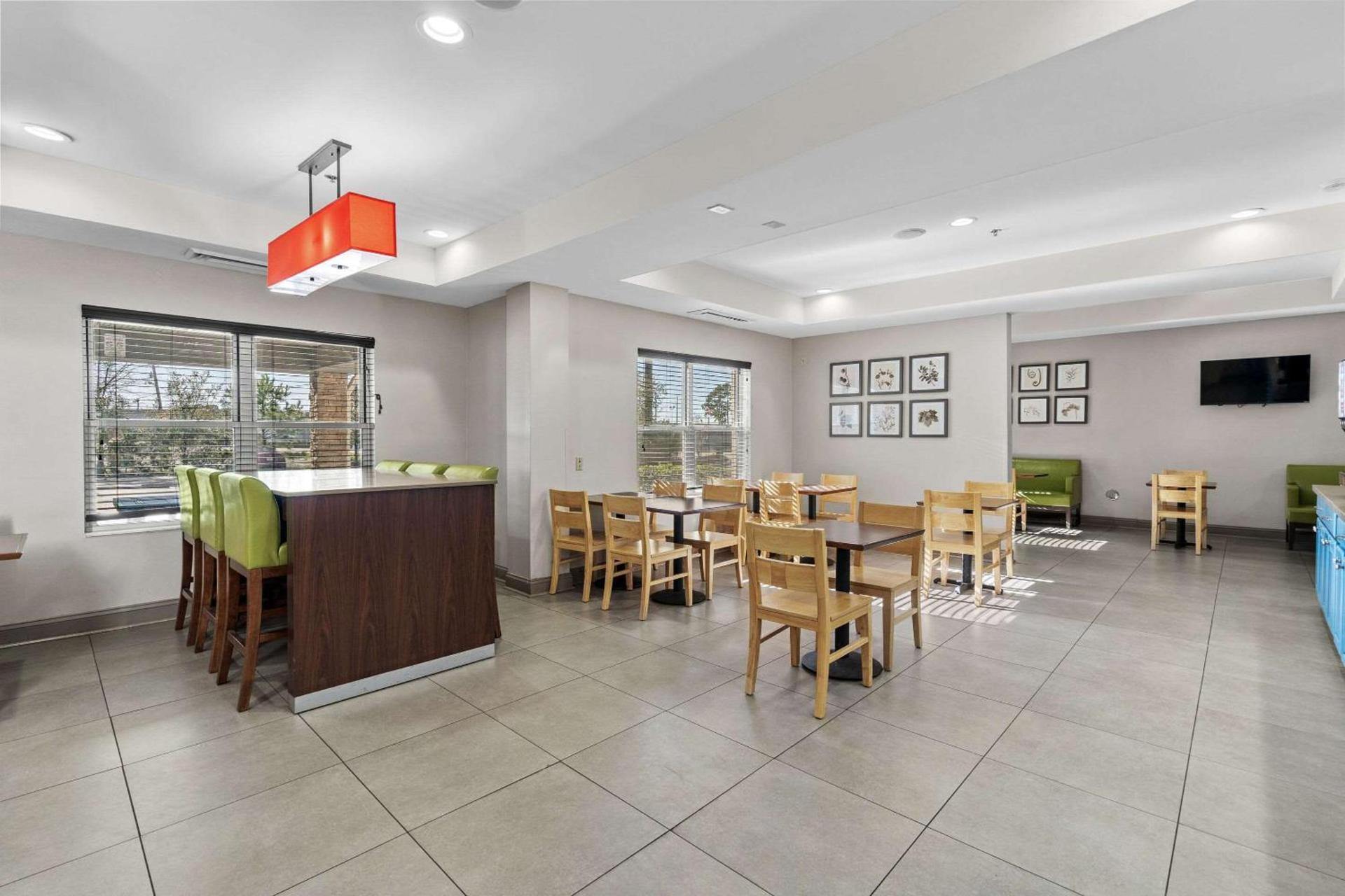 Country Inn & Suites by Radisson, Myrtle Beach, SC photo 60