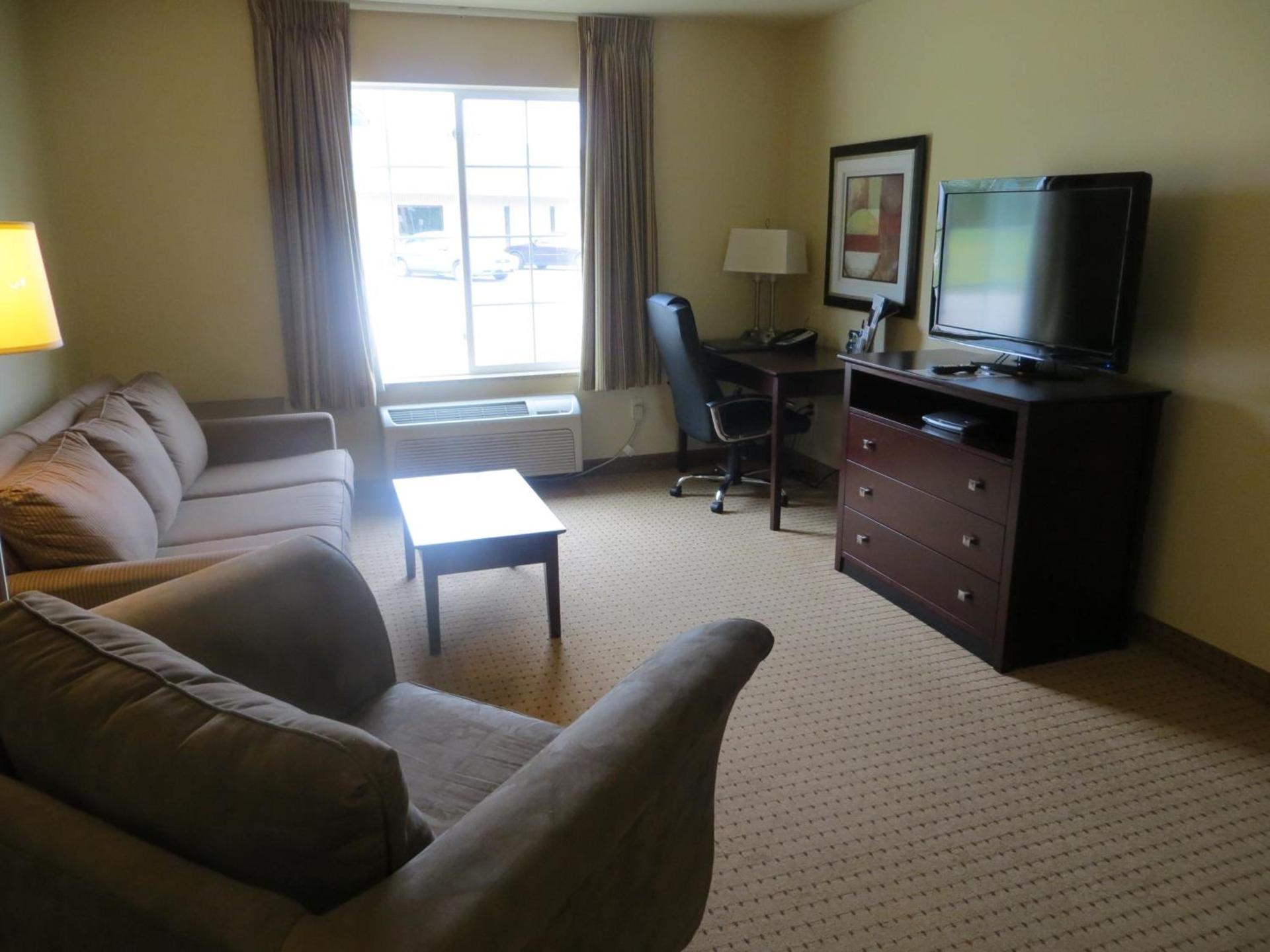 Cobblestone Inn & Suites - Brillion photo 40