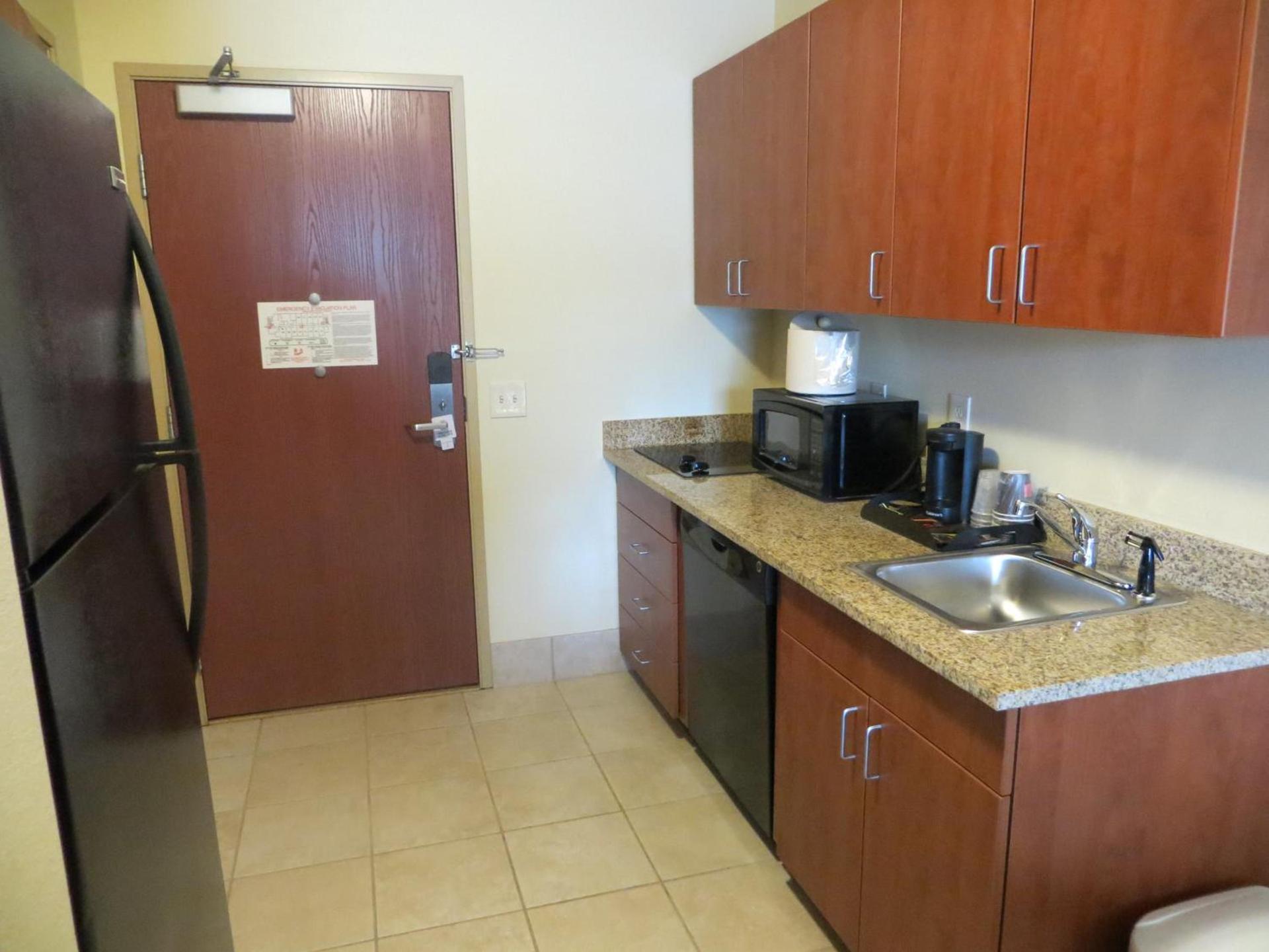 Cobblestone Inn & Suites - Brillion photo 39