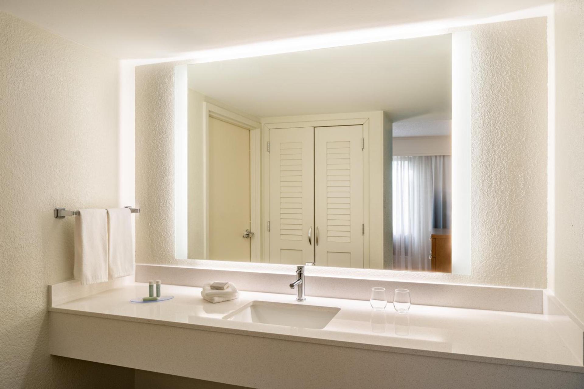 Courtyard by Marriott - Naples photo 16