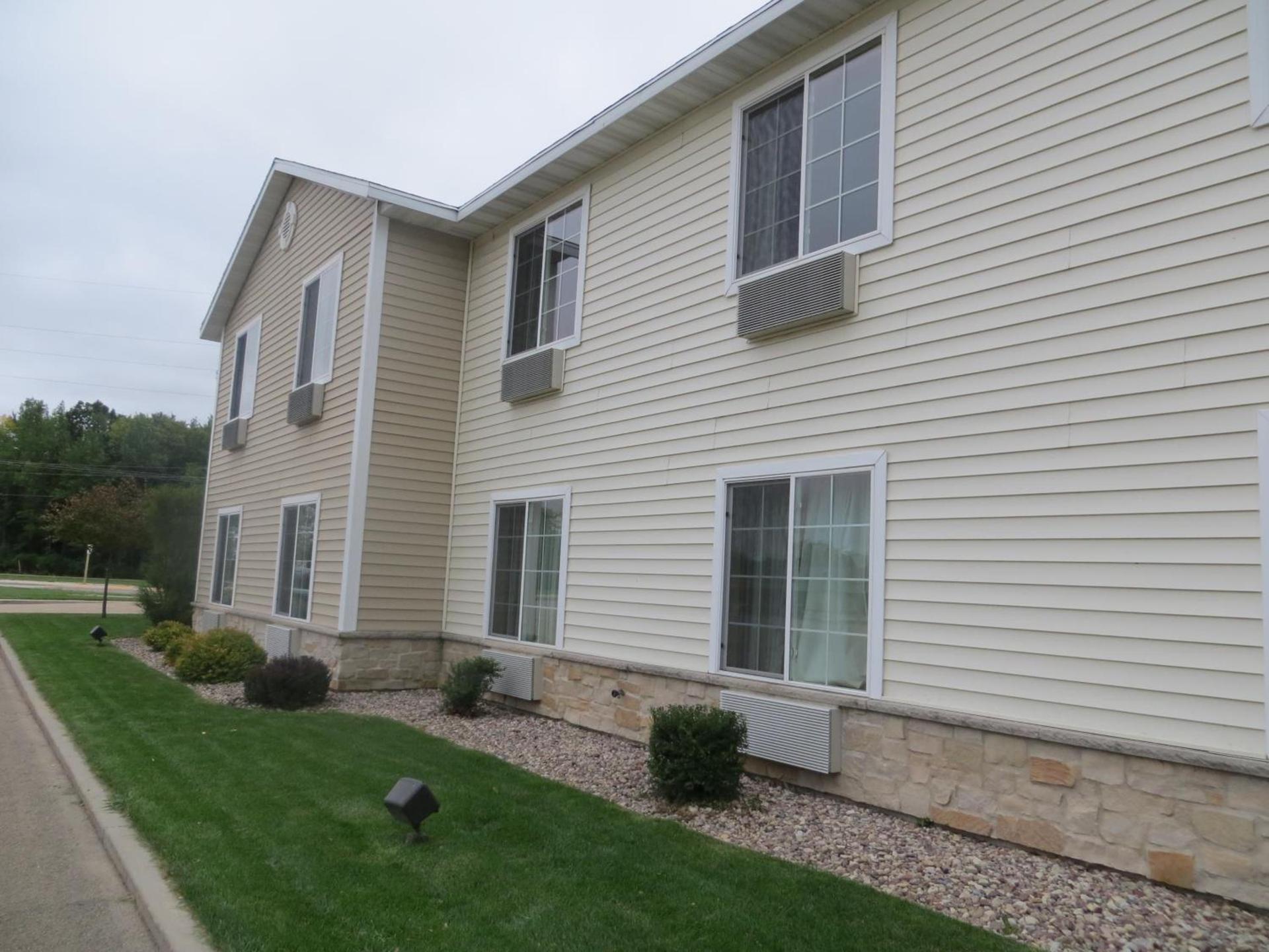 Cobblestone Inn & Suites - Brillion photo 19