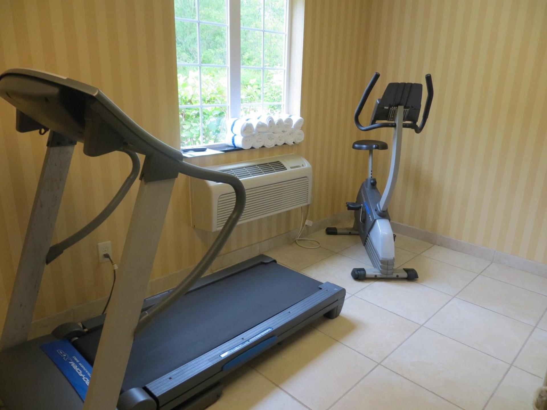 Cobblestone Inn & Suites - Brillion photo 35