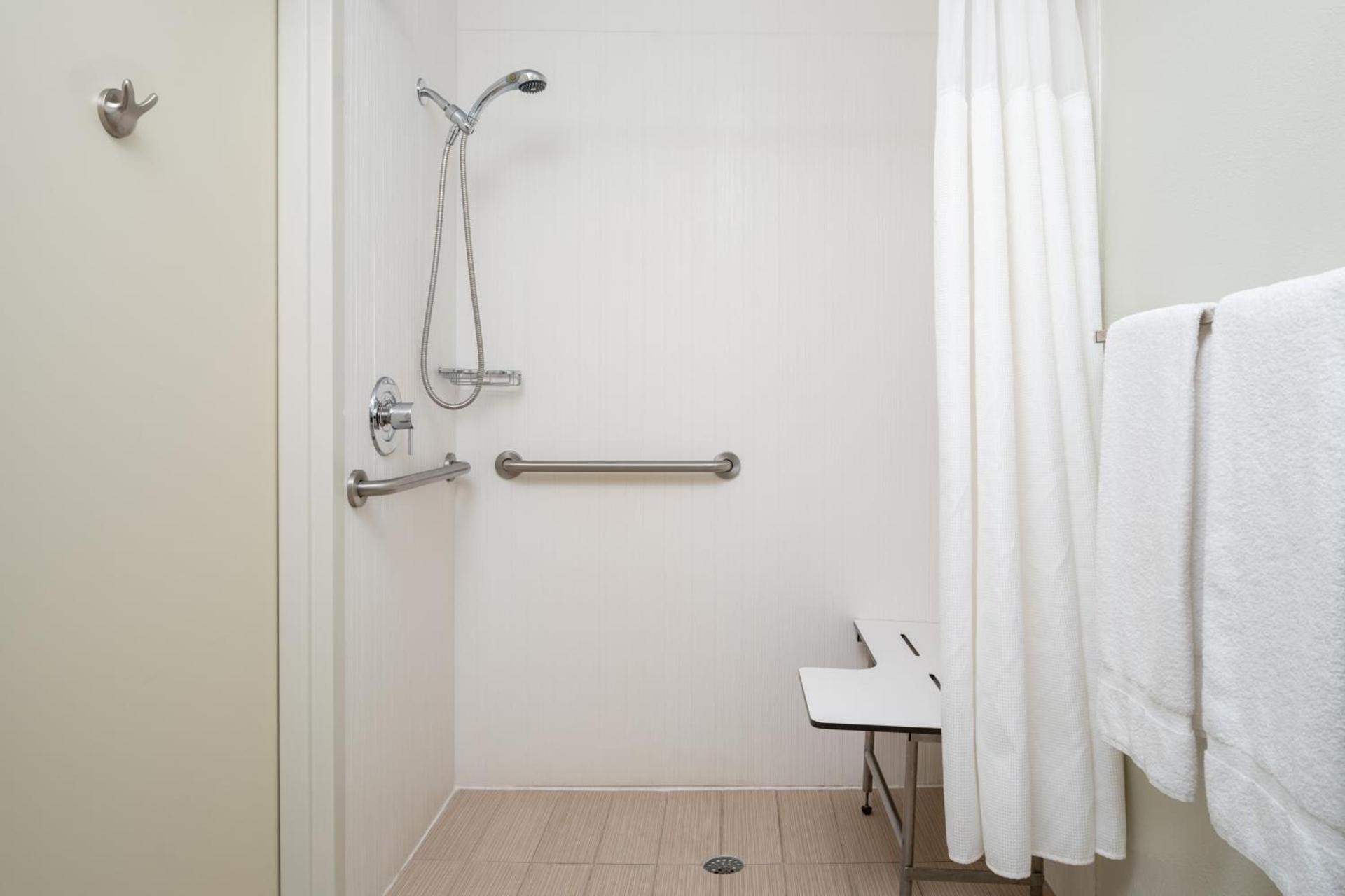 Courtyard by Marriott - Naples photo 23