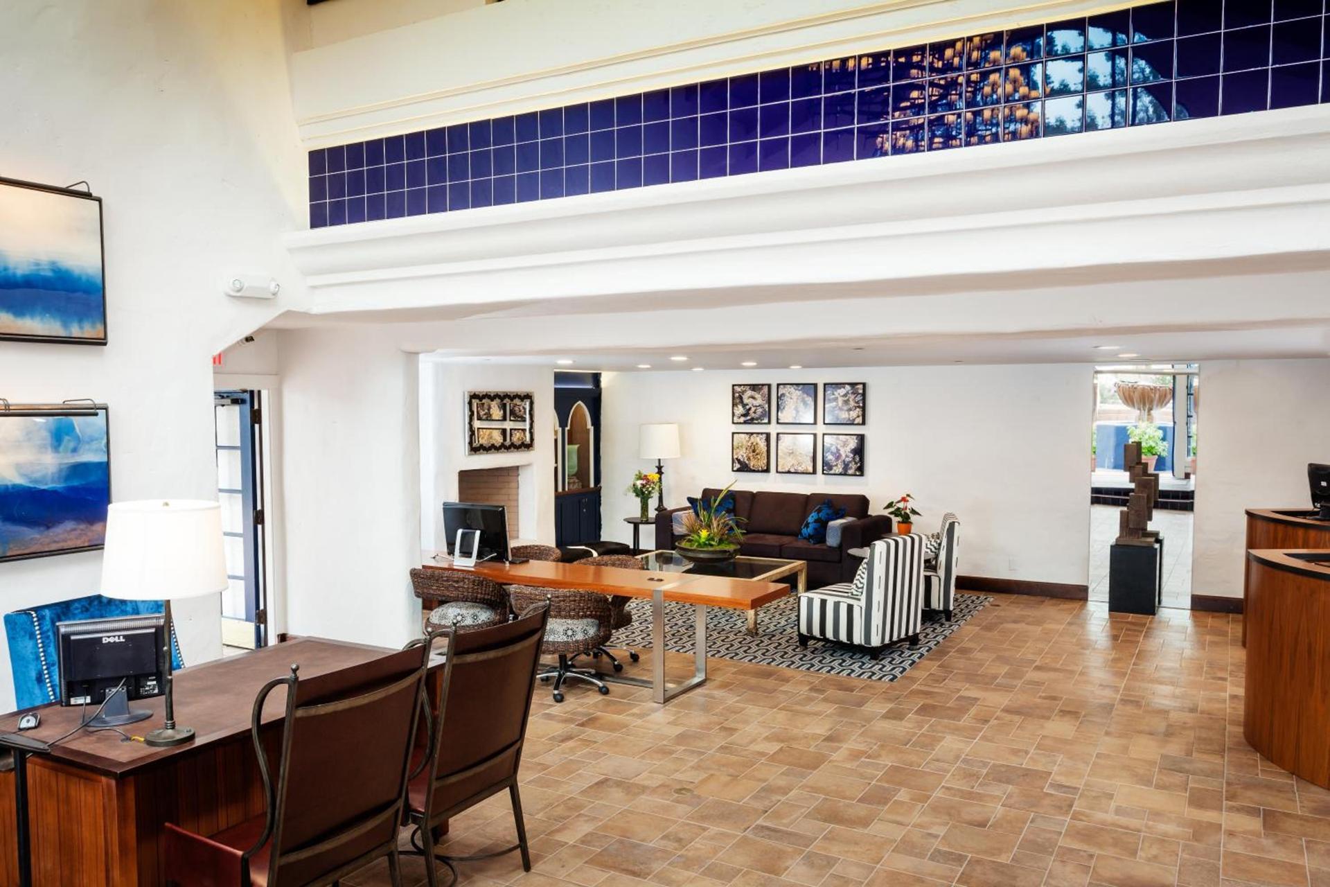 Hotel Pacific photo 15