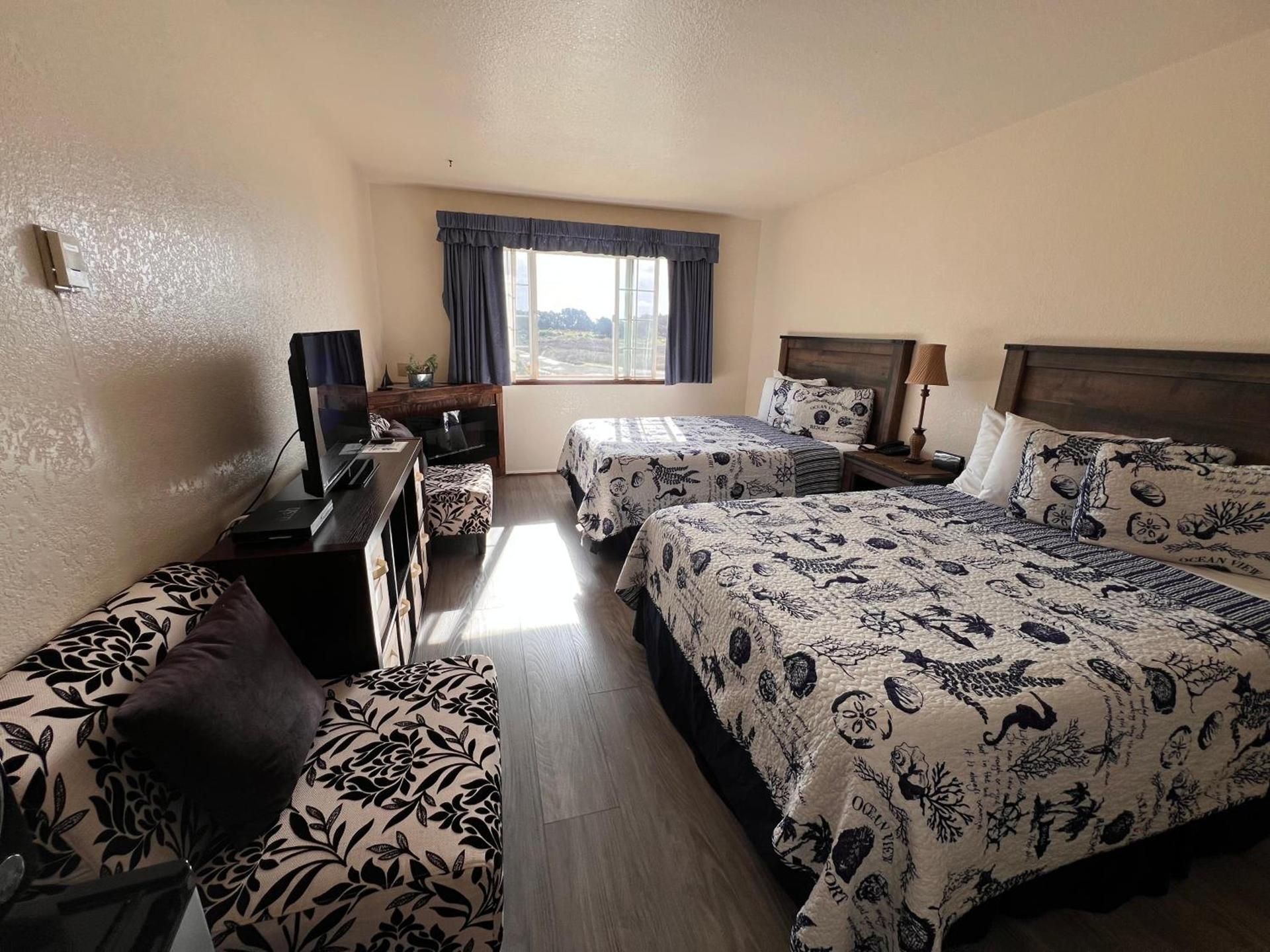 Gualala Country Inn photo 9