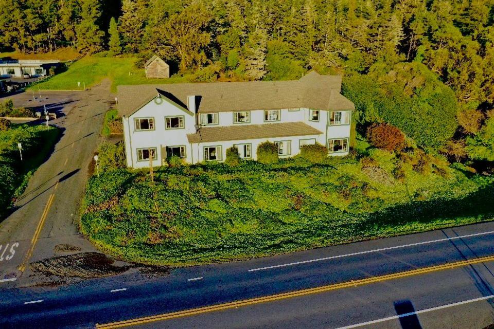 Gualala Country Inn — hotel in Gualala