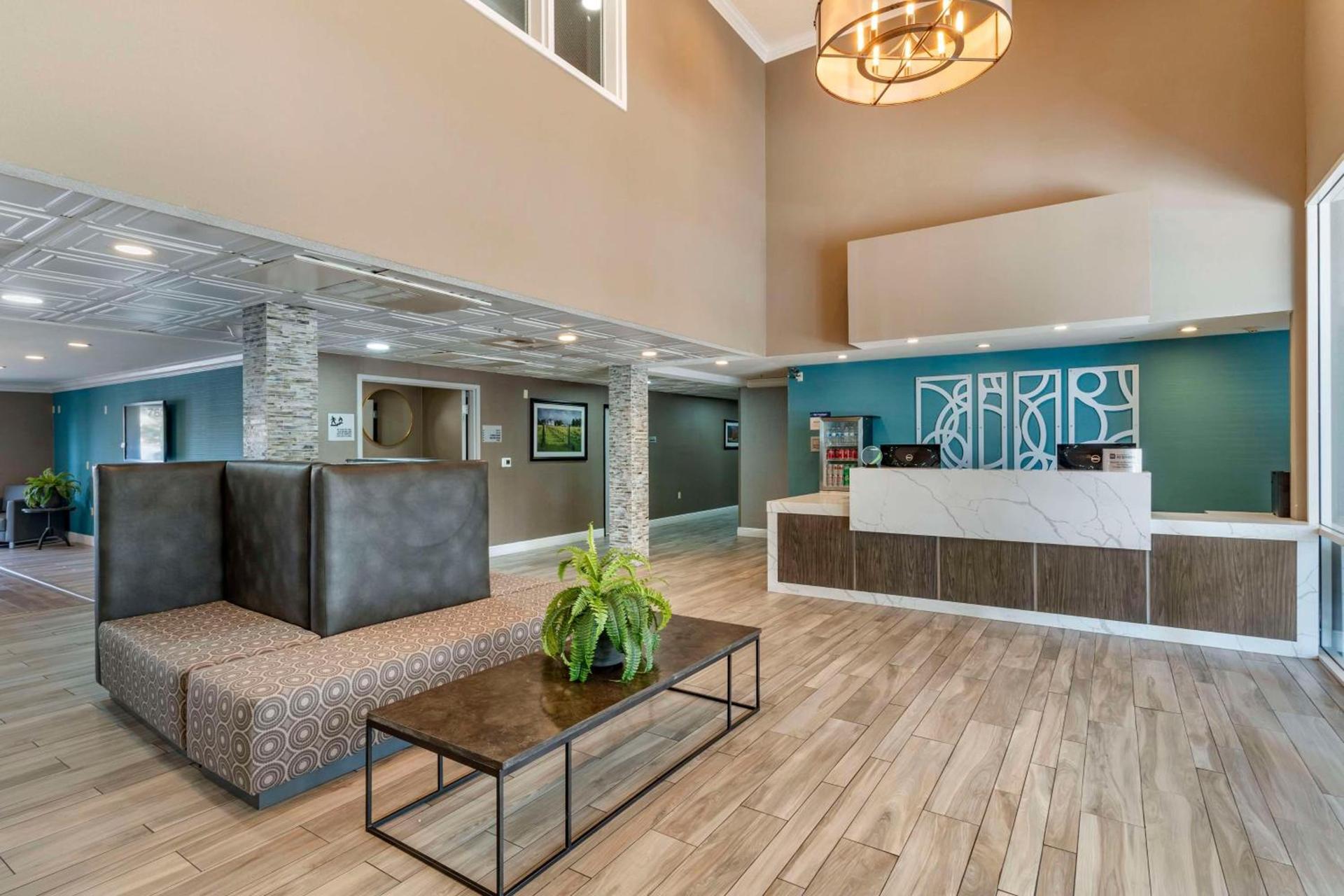 Best Western Plus Vineyard Inn photo 17