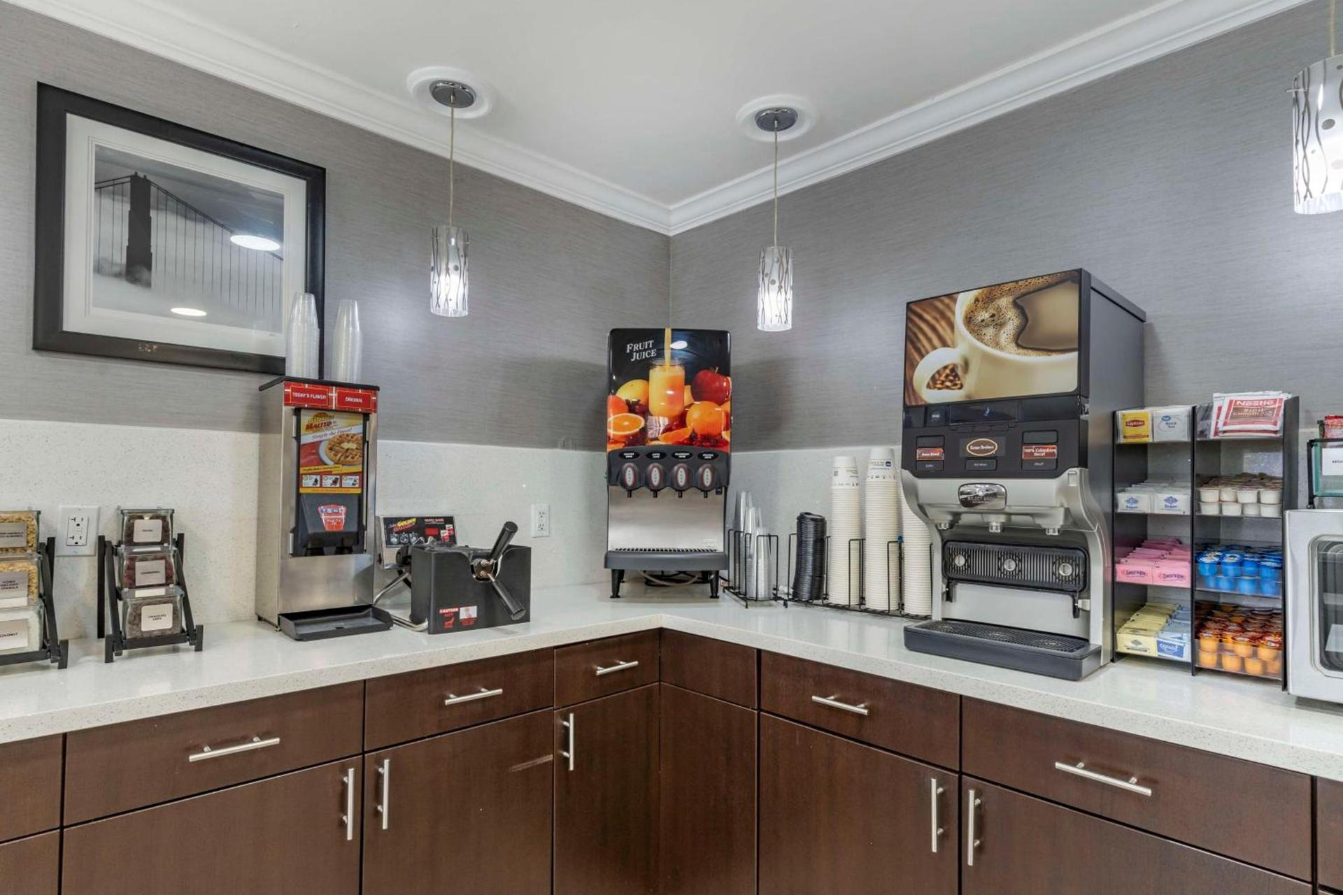 Best Western Plus Vineyard Inn photo 20