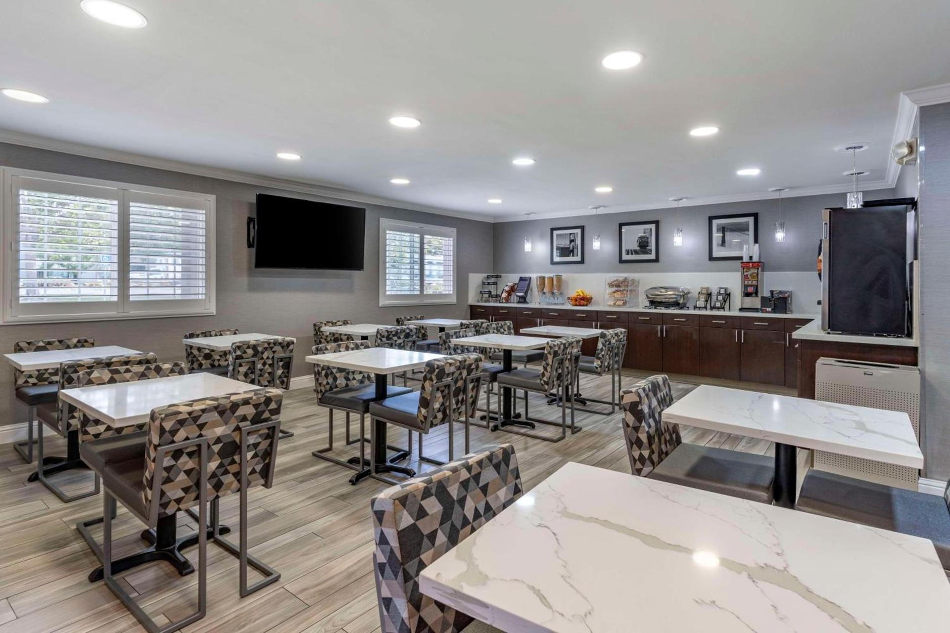Best Western Plus Vineyard Inn photo 10