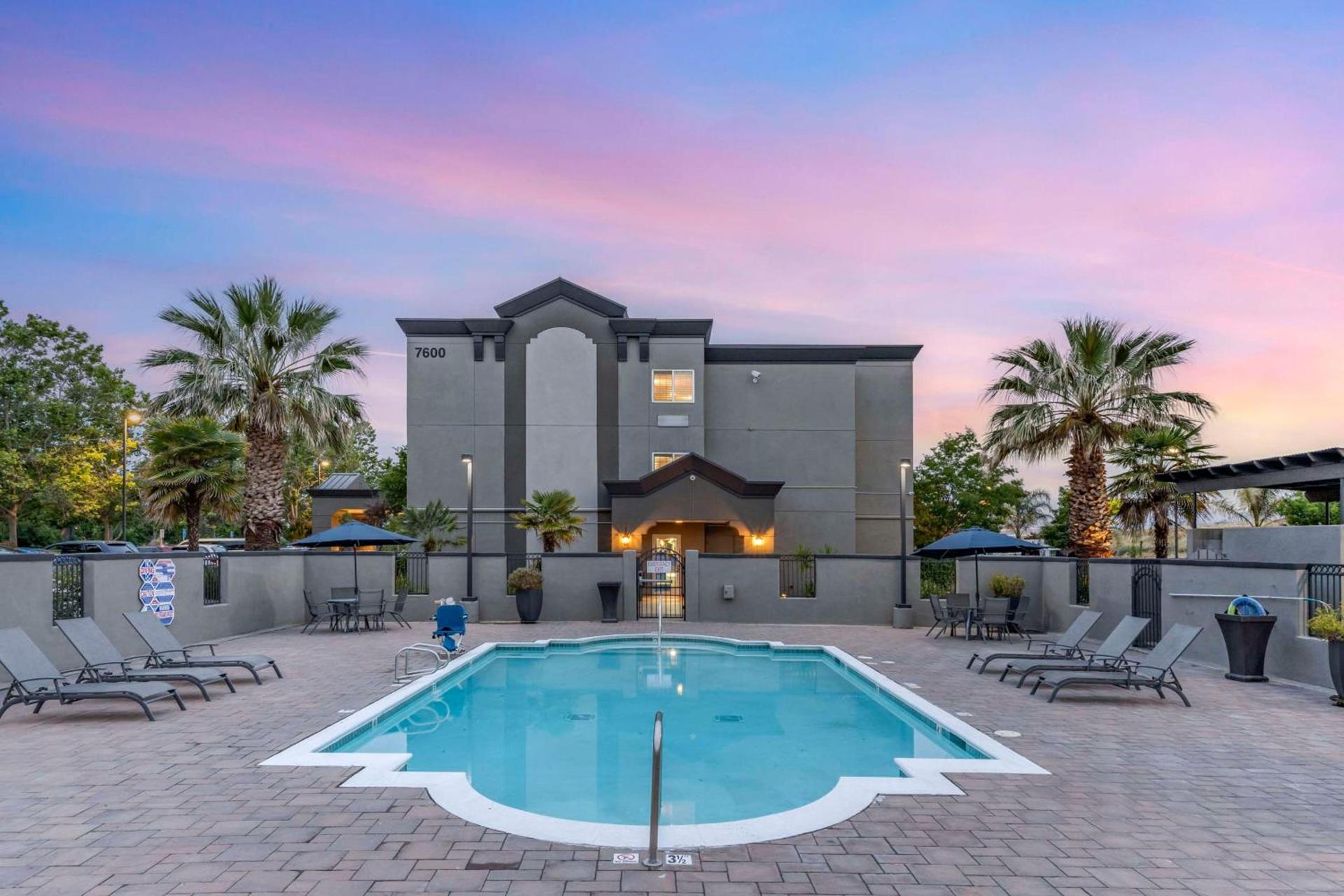 Best Western Plus Vineyard Inn photo 11