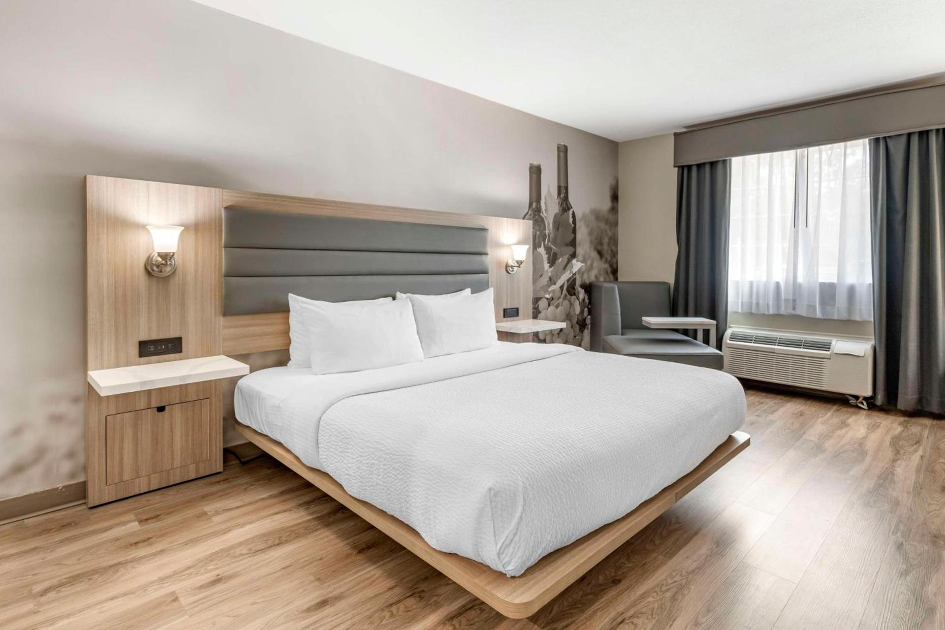 Best Western Plus Vineyard Inn photo 31