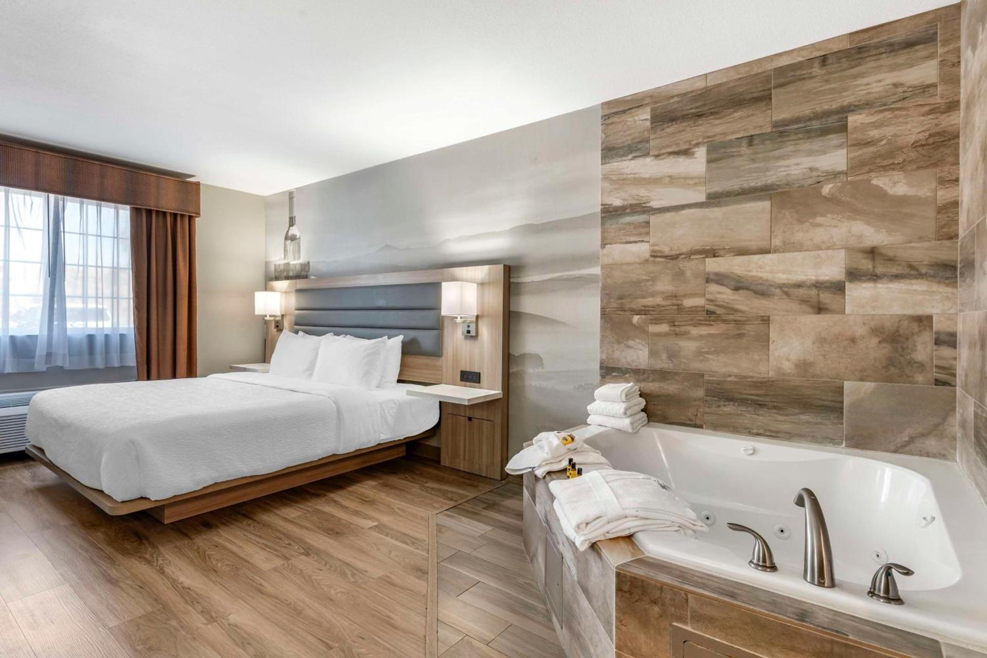 Best Western Plus Vineyard Inn photo 32