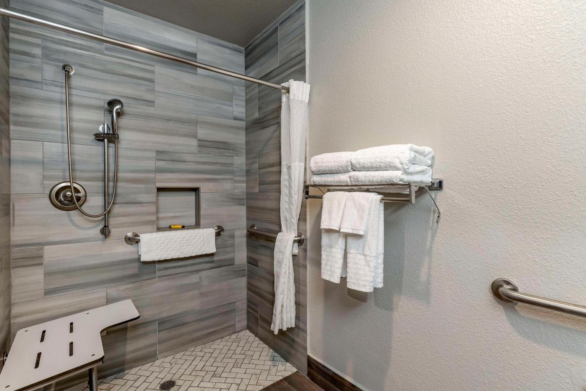 Best Western Plus Vineyard Inn photo 50