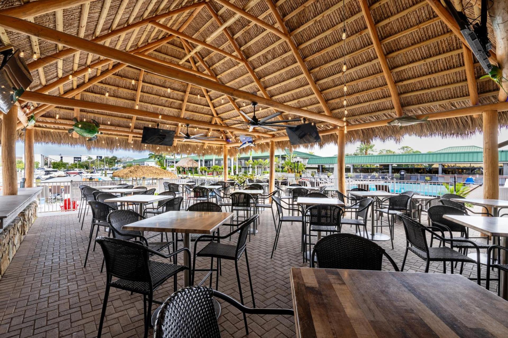 Ramada by Wyndham Sarasota Waterfront photo 45