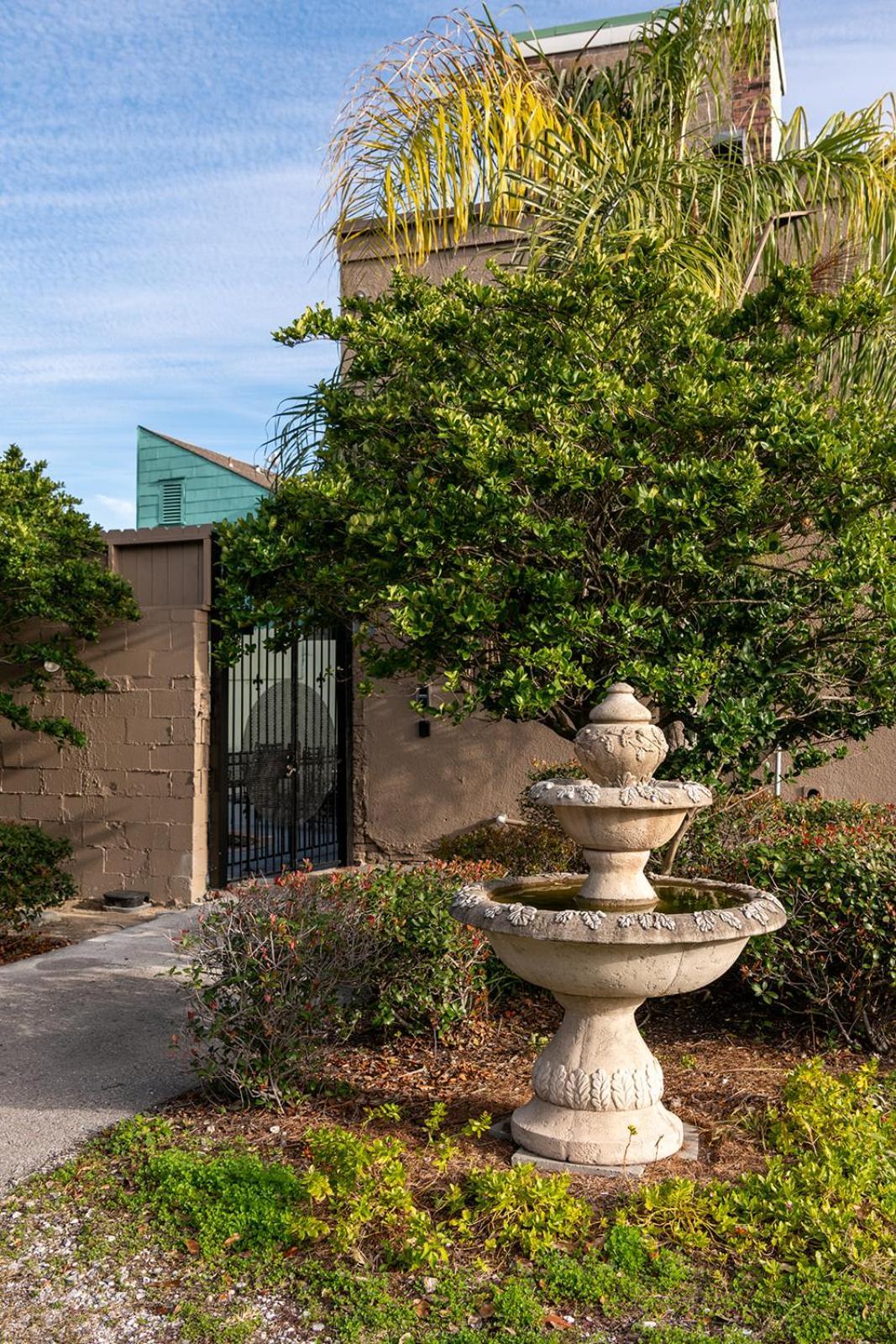French Quarter Suites Hotel photo 16