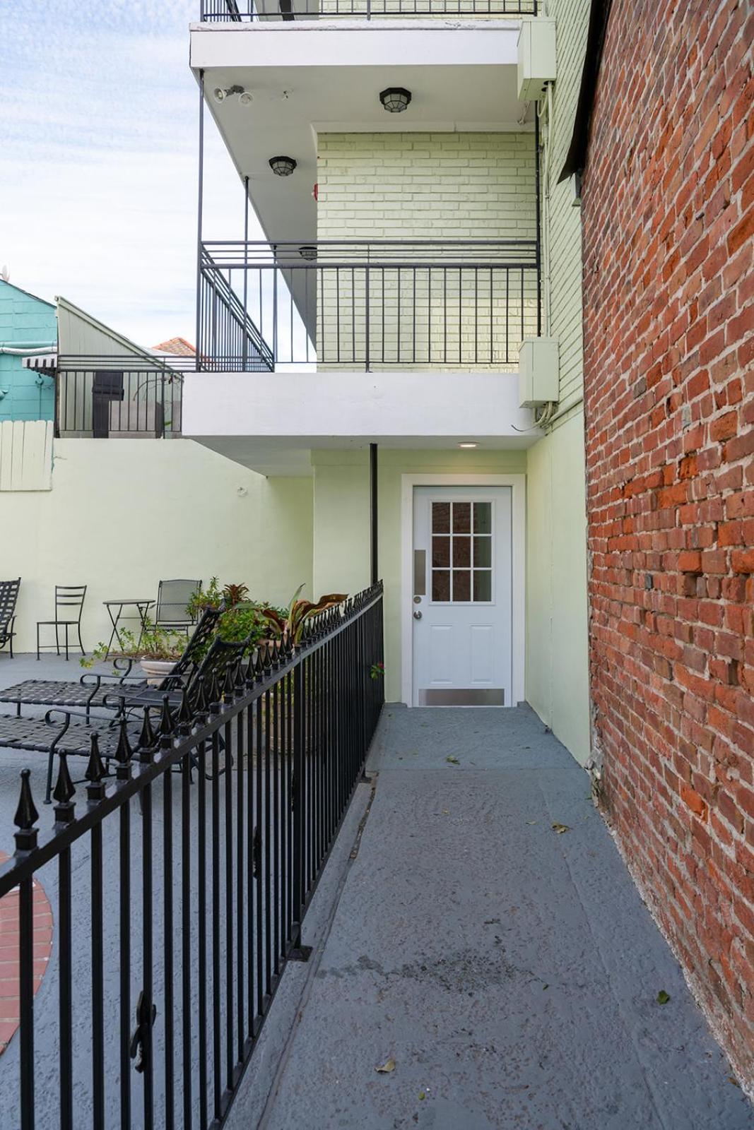 French Quarter Suites Hotel photo 23