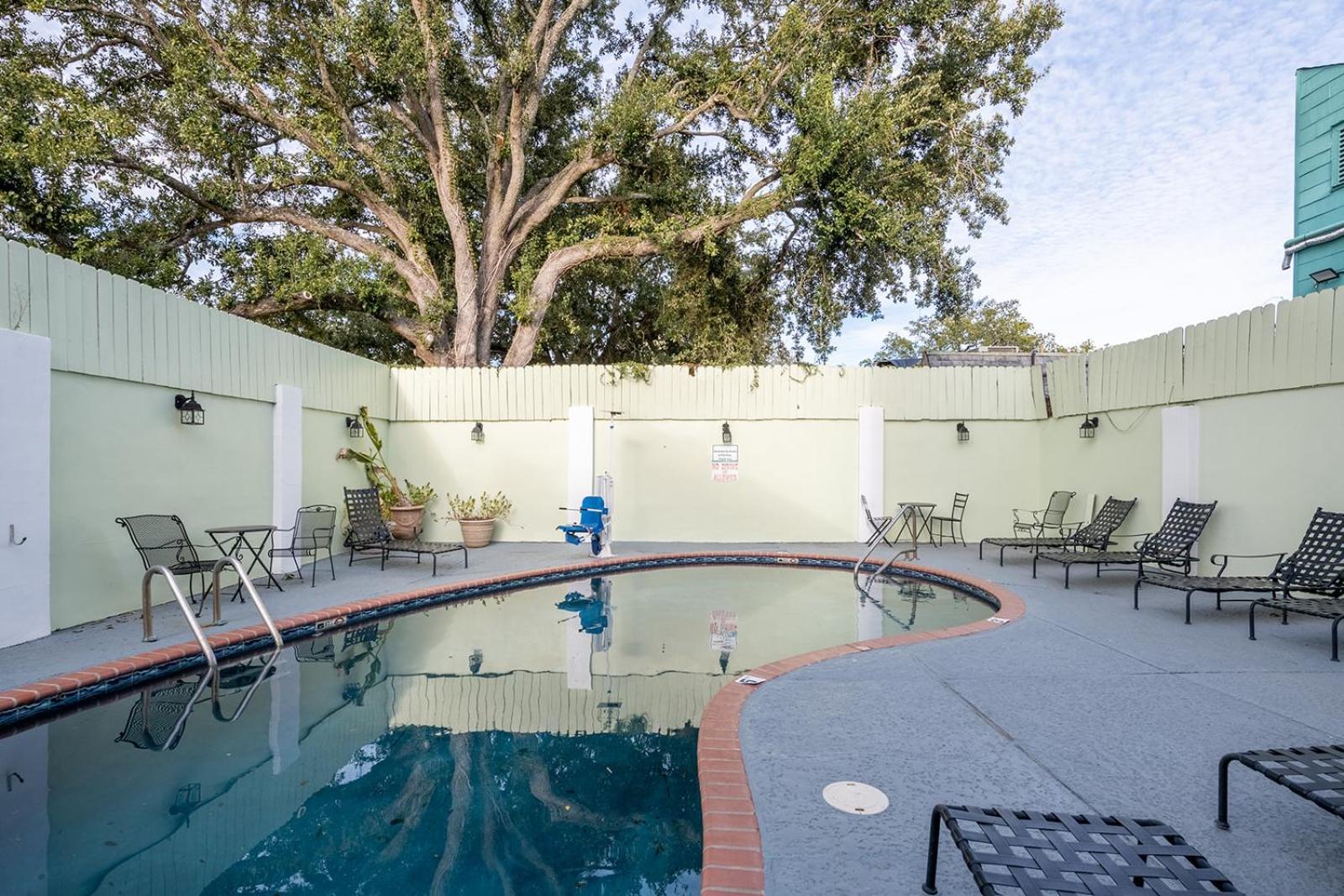 French Quarter Suites Hotel photo 26