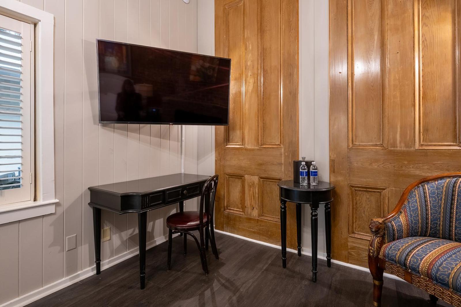 French Quarter Suites Hotel photo 43