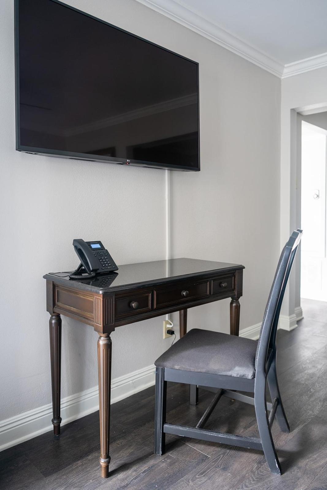 French Quarter Suites Hotel photo 64
