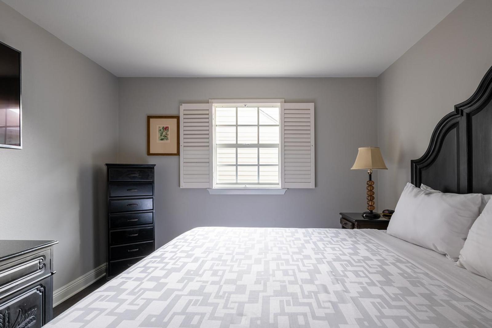 French Quarter Suites Hotel photo 61