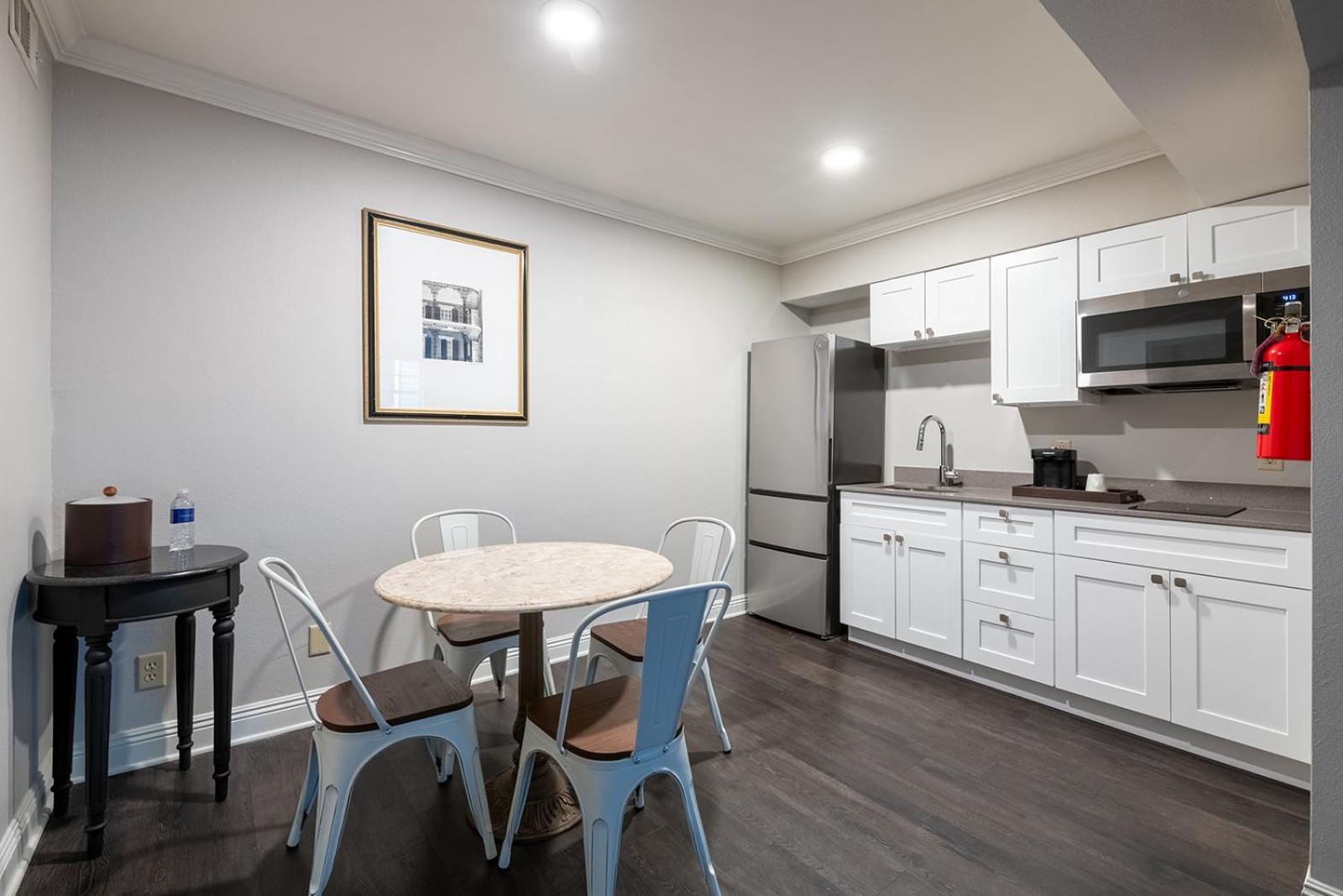 French Quarter Suites Hotel photo 56