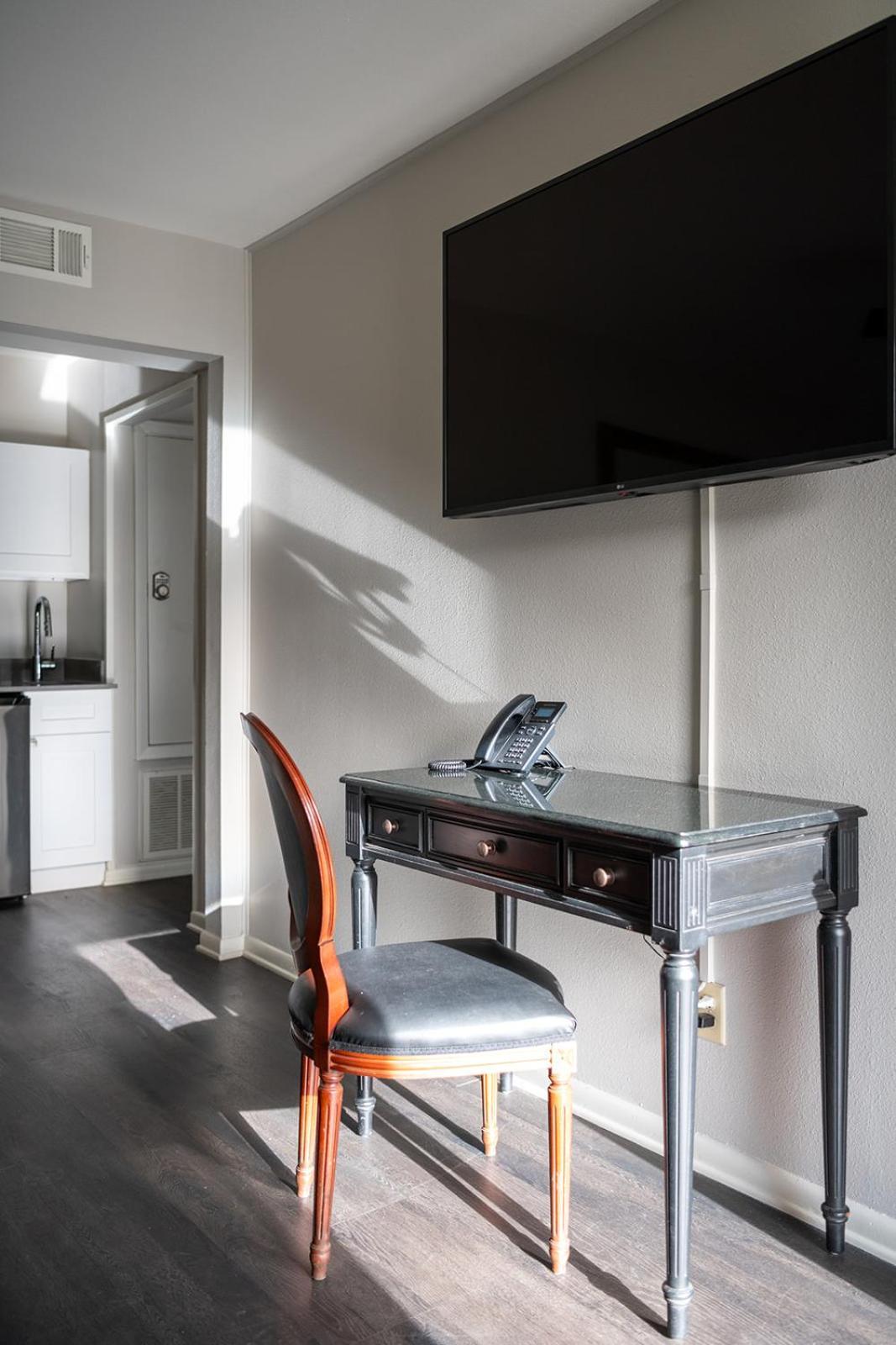French Quarter Suites Hotel photo 84