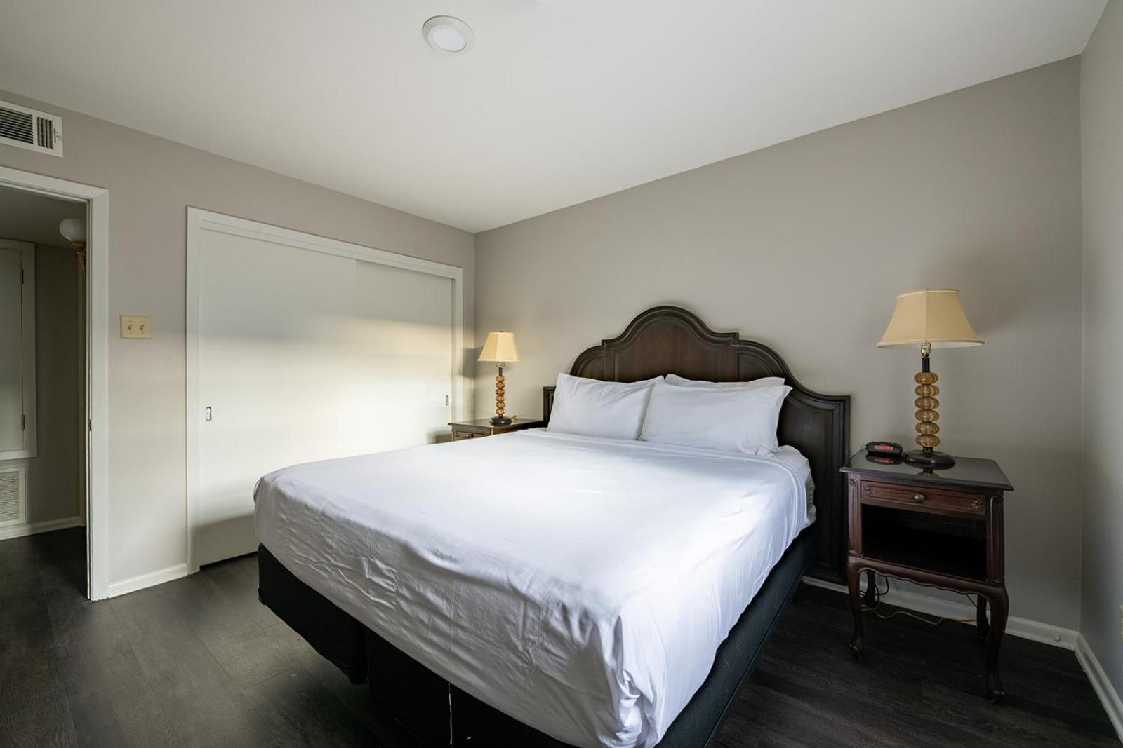 French Quarter Suites Hotel photo 89