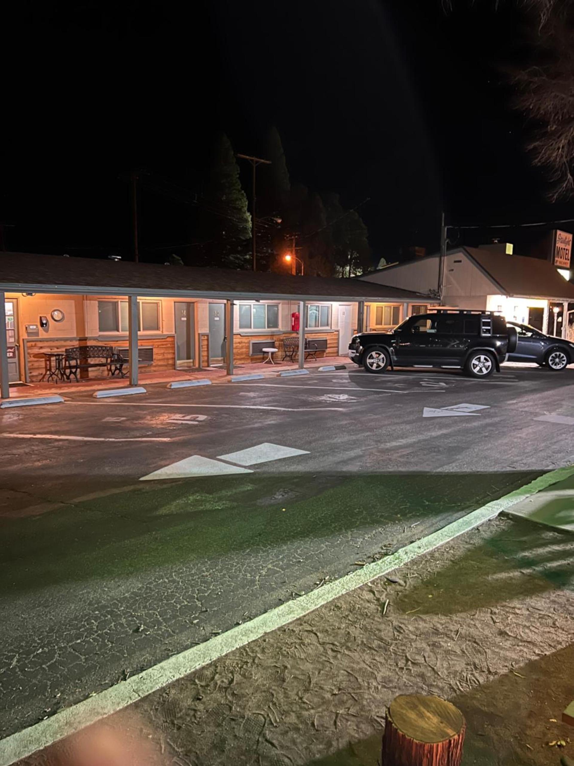 Starlight Motel photo 17