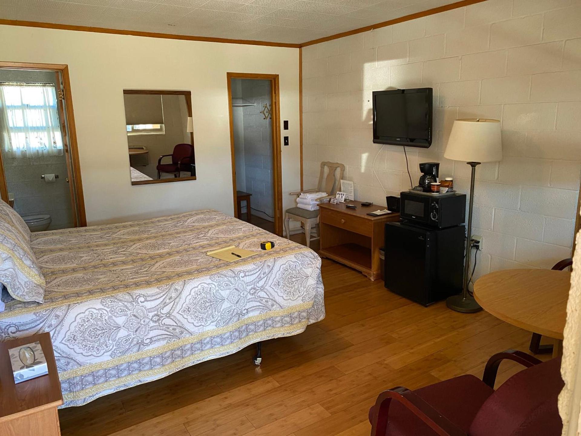 Starlight Motel photo 24