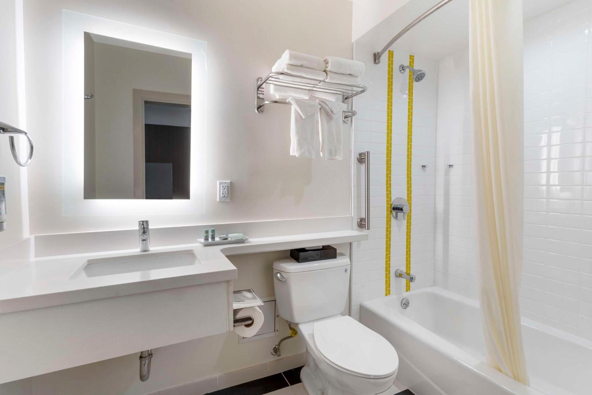 Best Western Red Coach Inn photo 23
