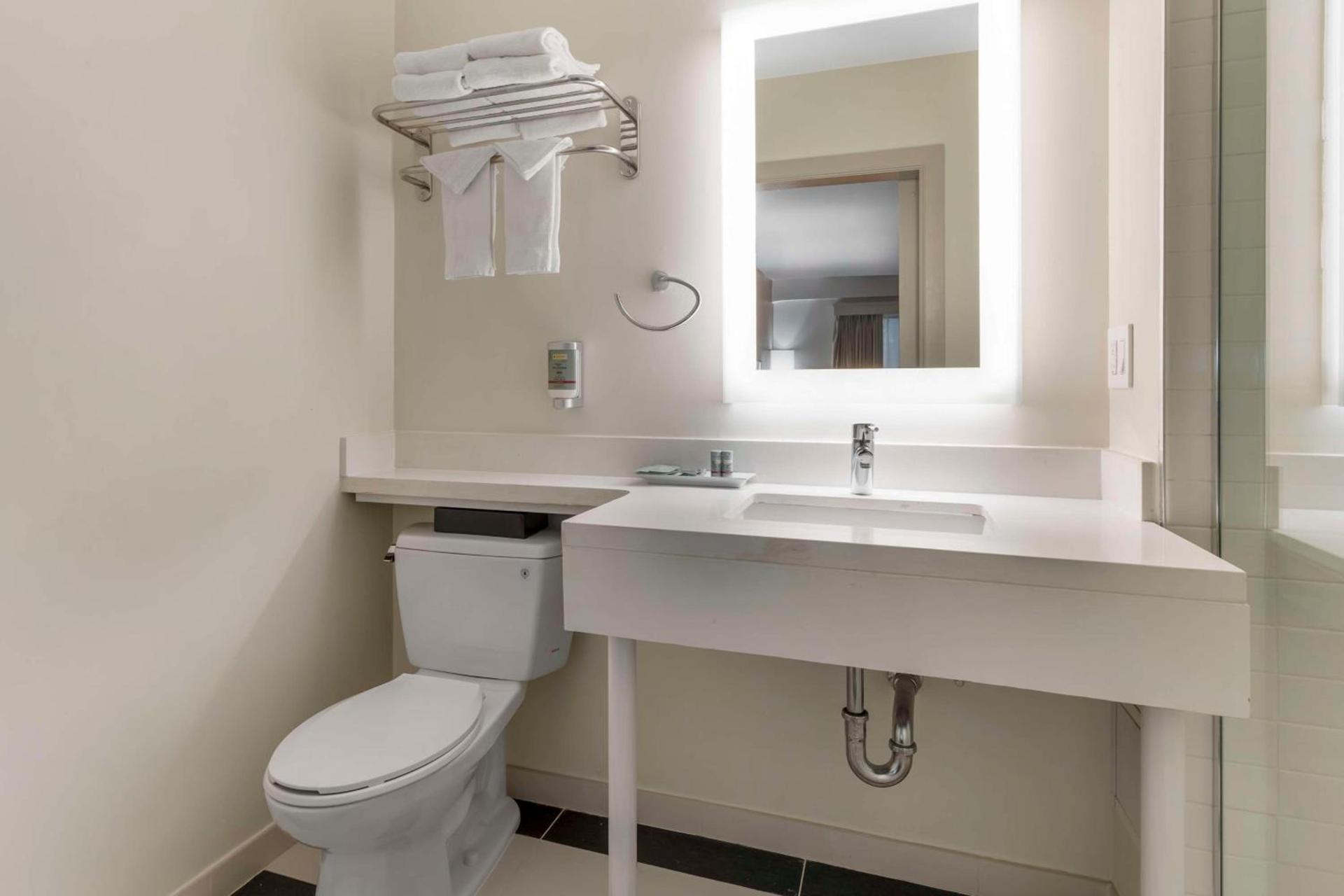 Best Western Red Coach Inn photo 27