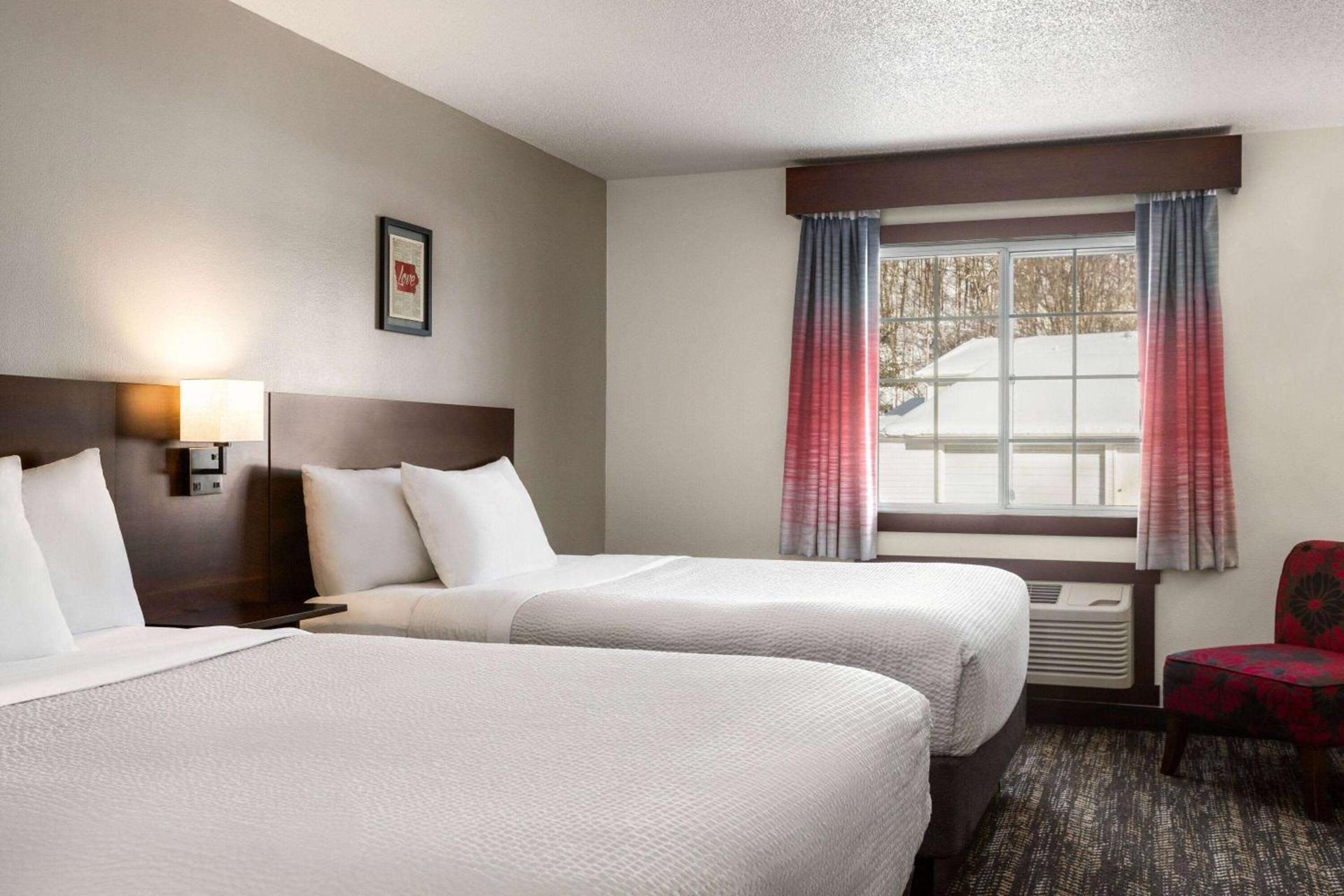 Ramada by Wyndham Richland Center photo 18