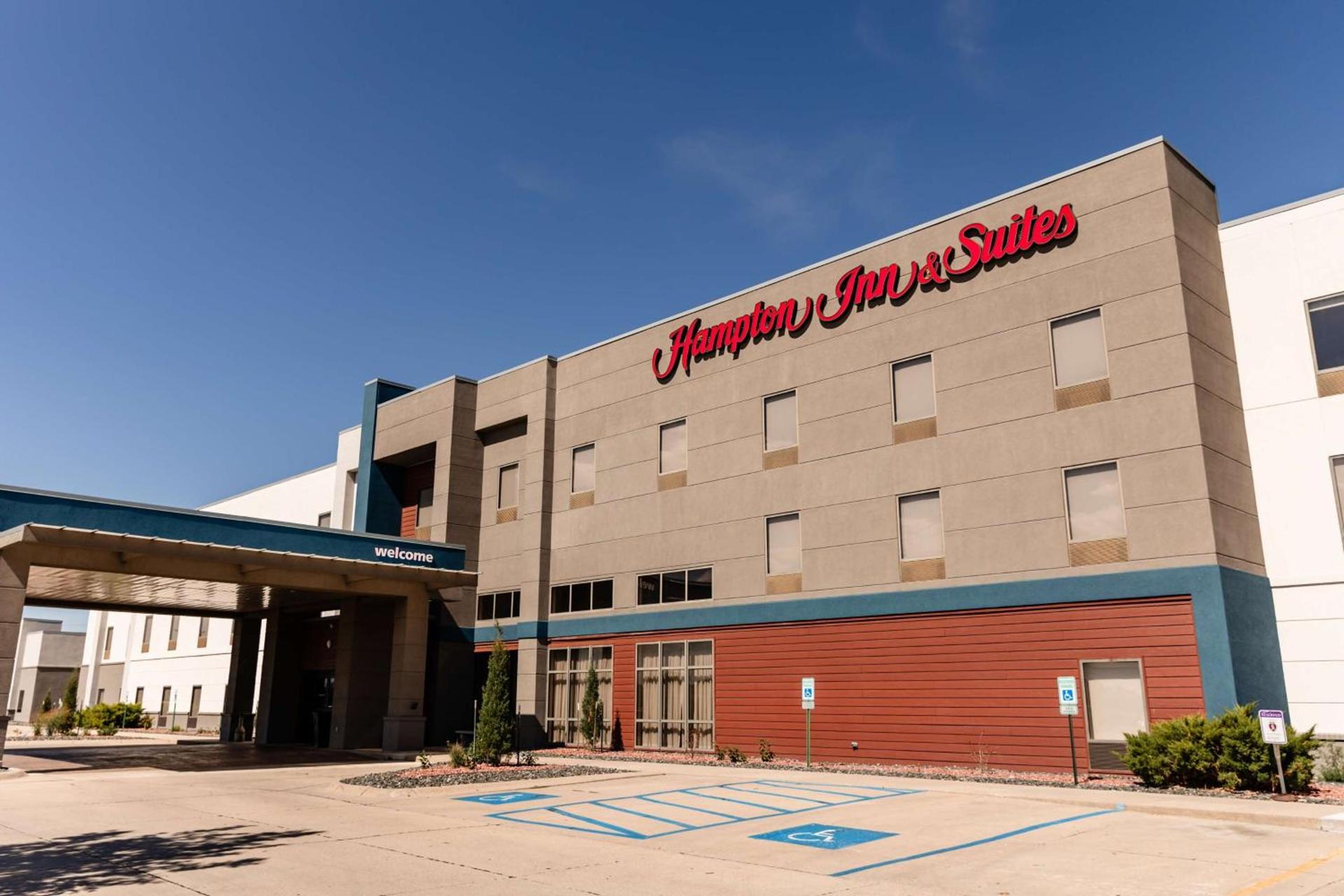 Hampton Inn & Suites Scottsbluff — hotel in Scottsbluff