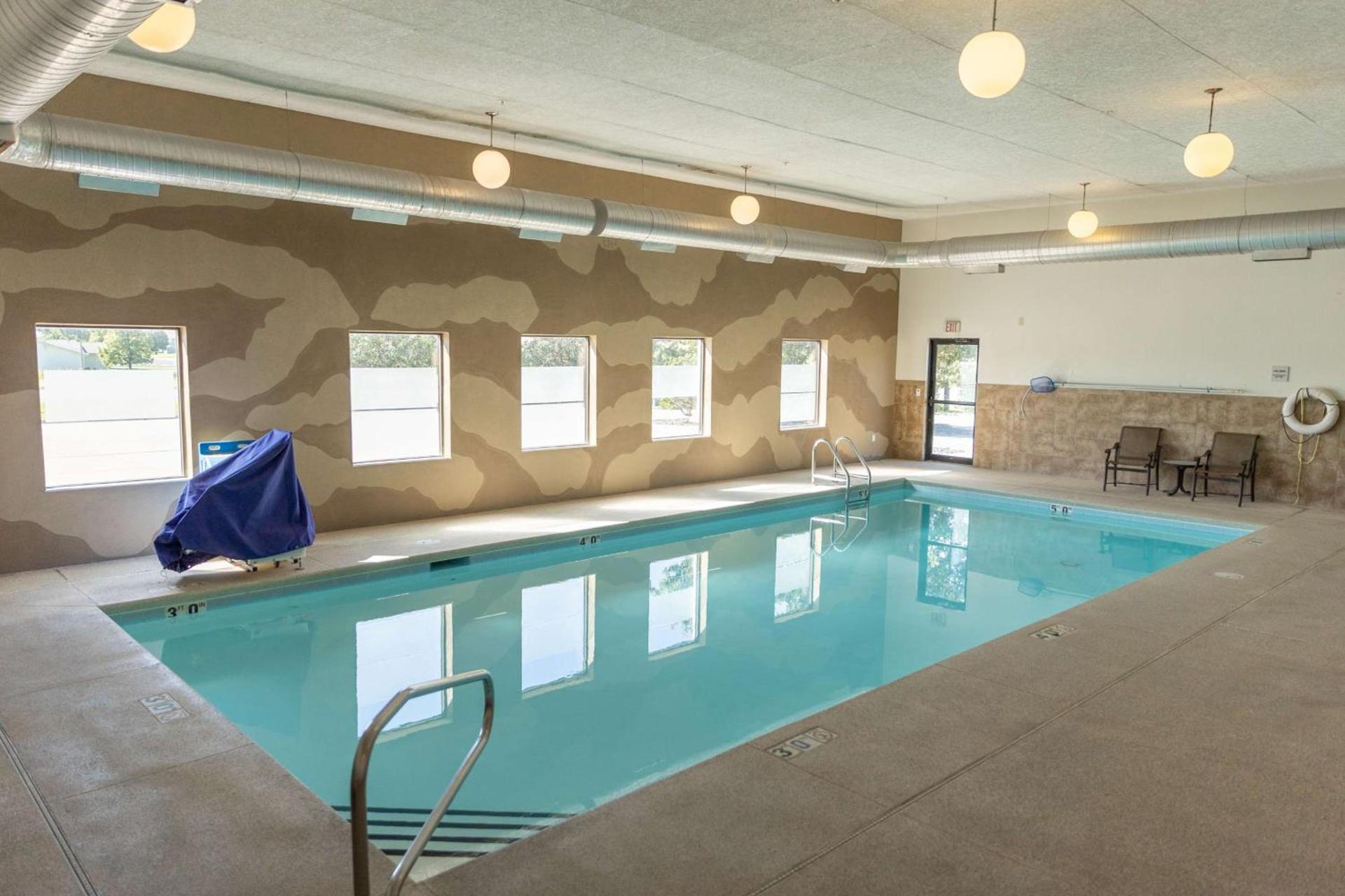 Hampton Inn & Suites Scottsbluff photo 4