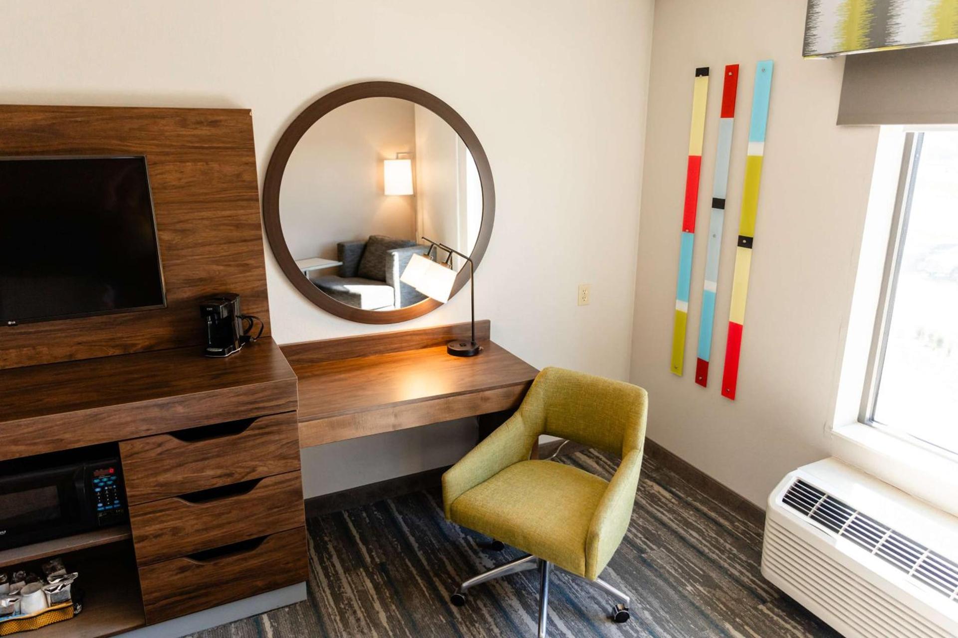 Hampton Inn & Suites Scottsbluff photo 17