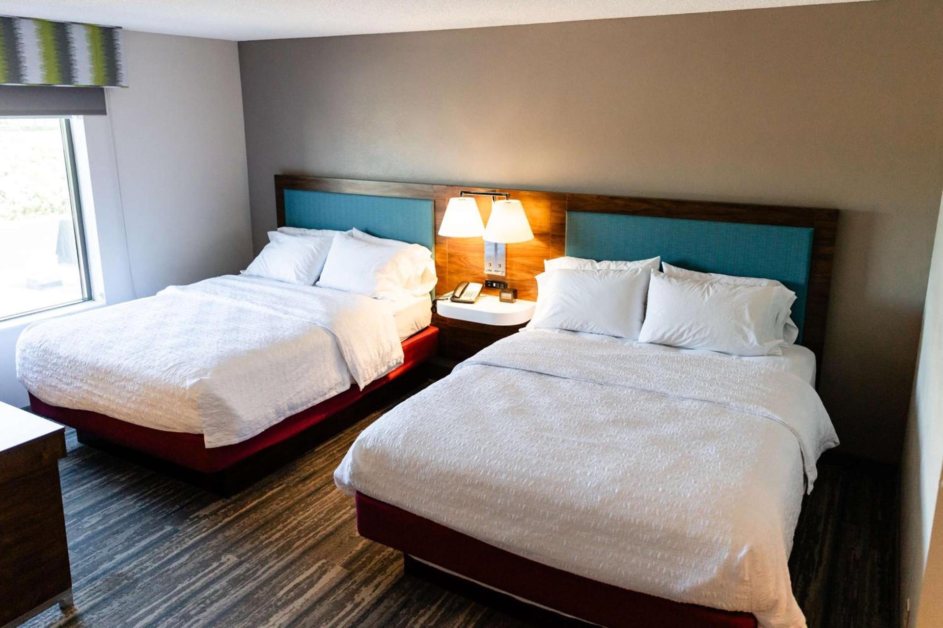 Hampton Inn & Suites Scottsbluff photo 19