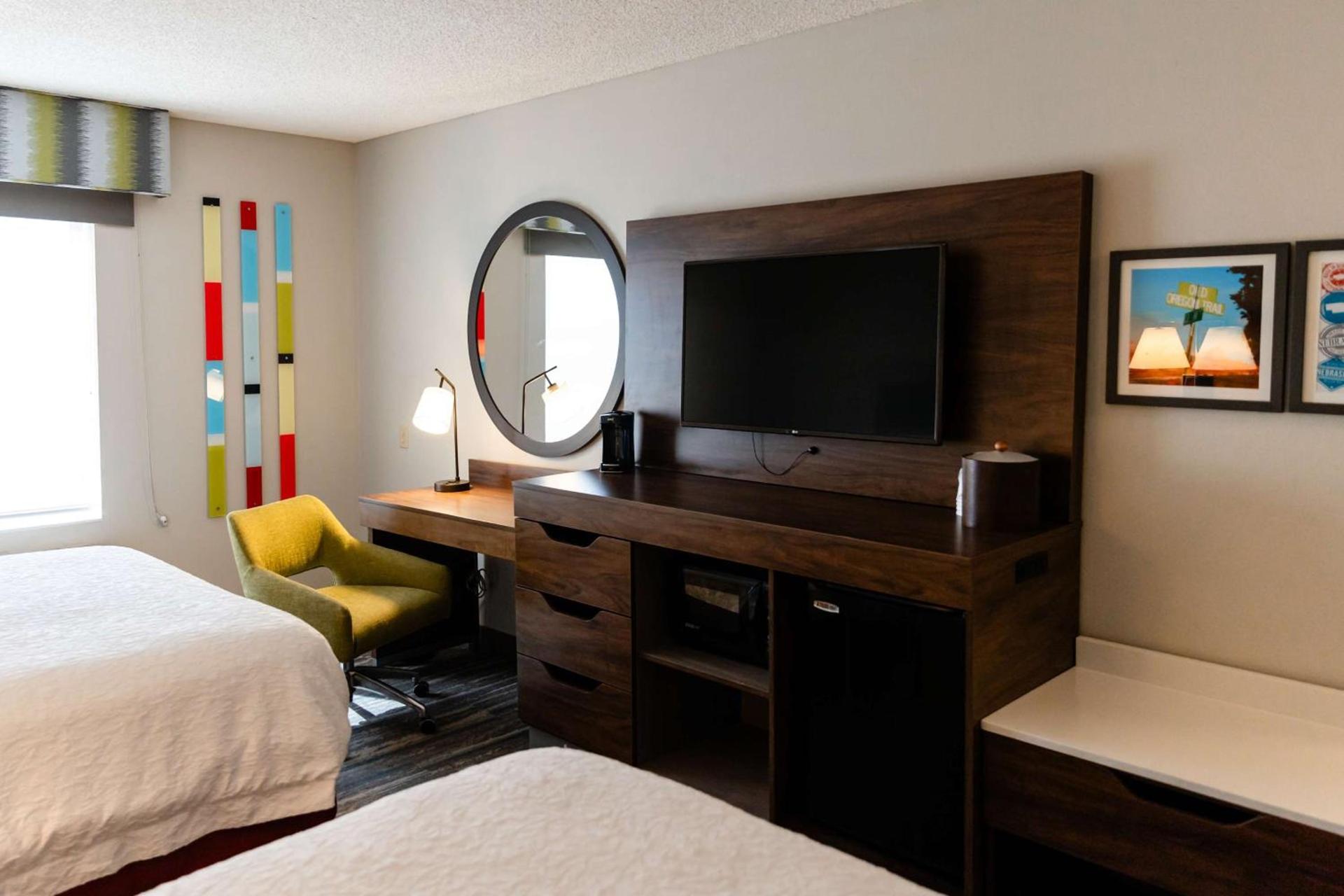 Hampton Inn & Suites Scottsbluff photo 33