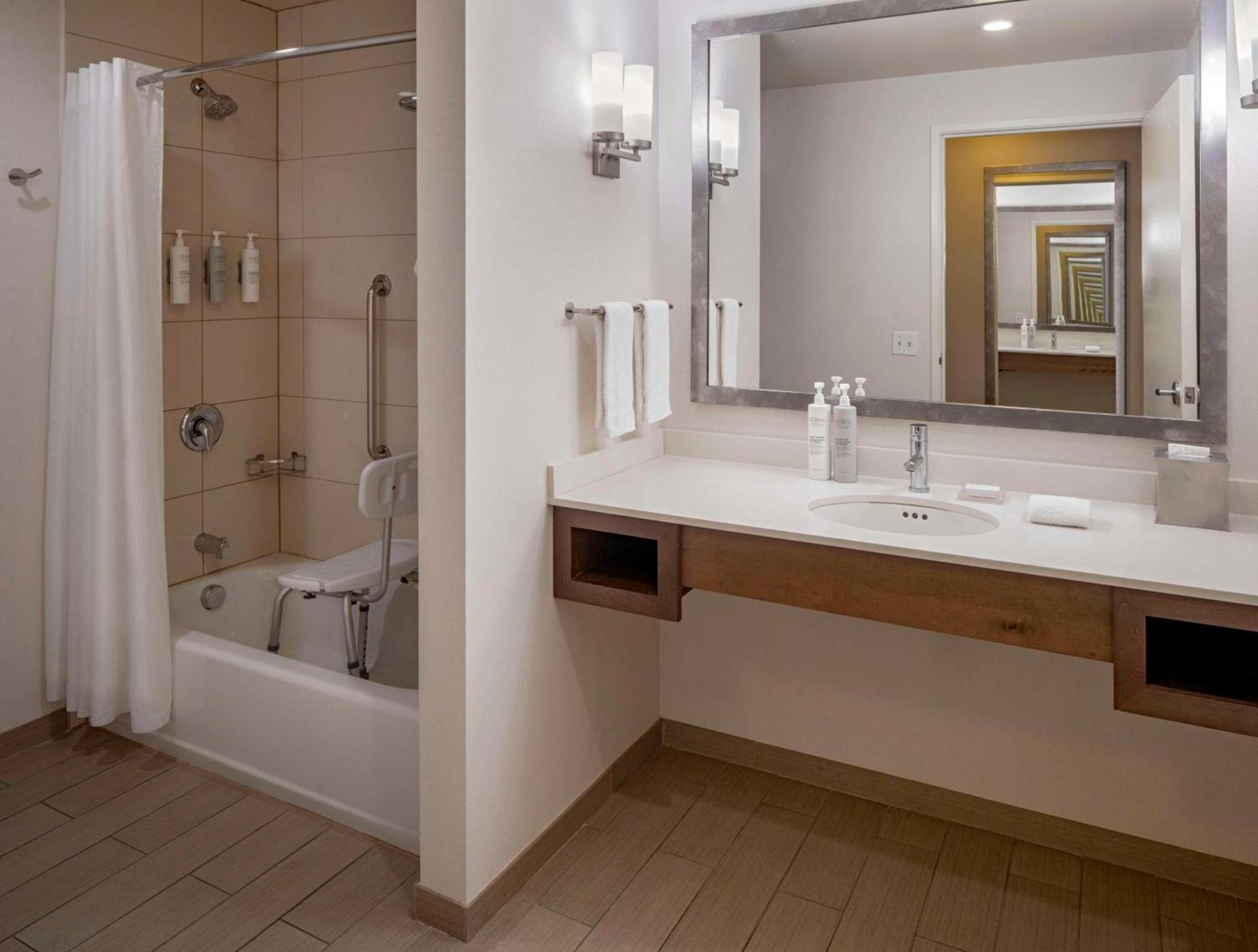 Hilton Garden Inn Downtown Dallas photo 57