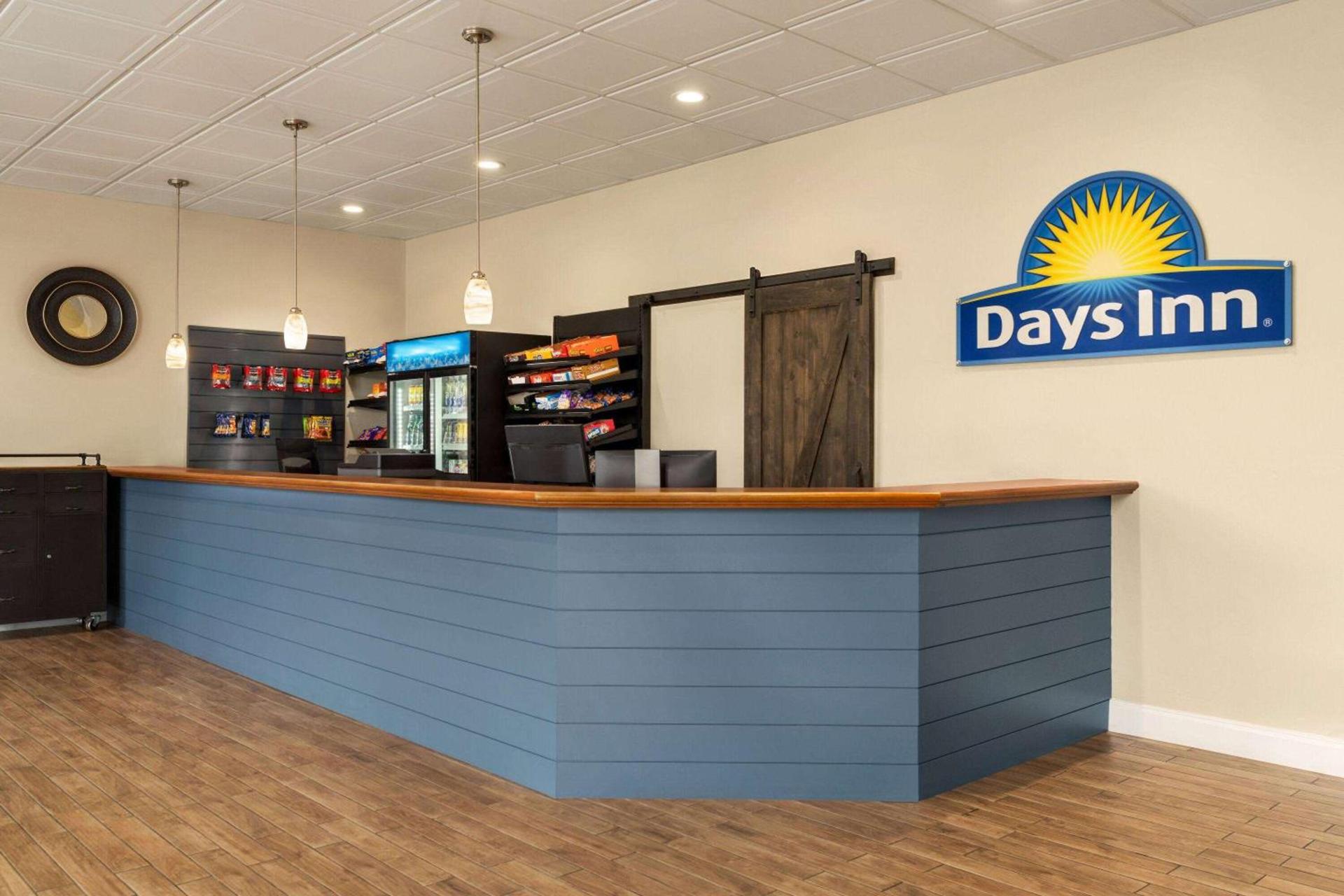 Days Inn & Suites by Wyndham Lancaster Amish Country photo 21