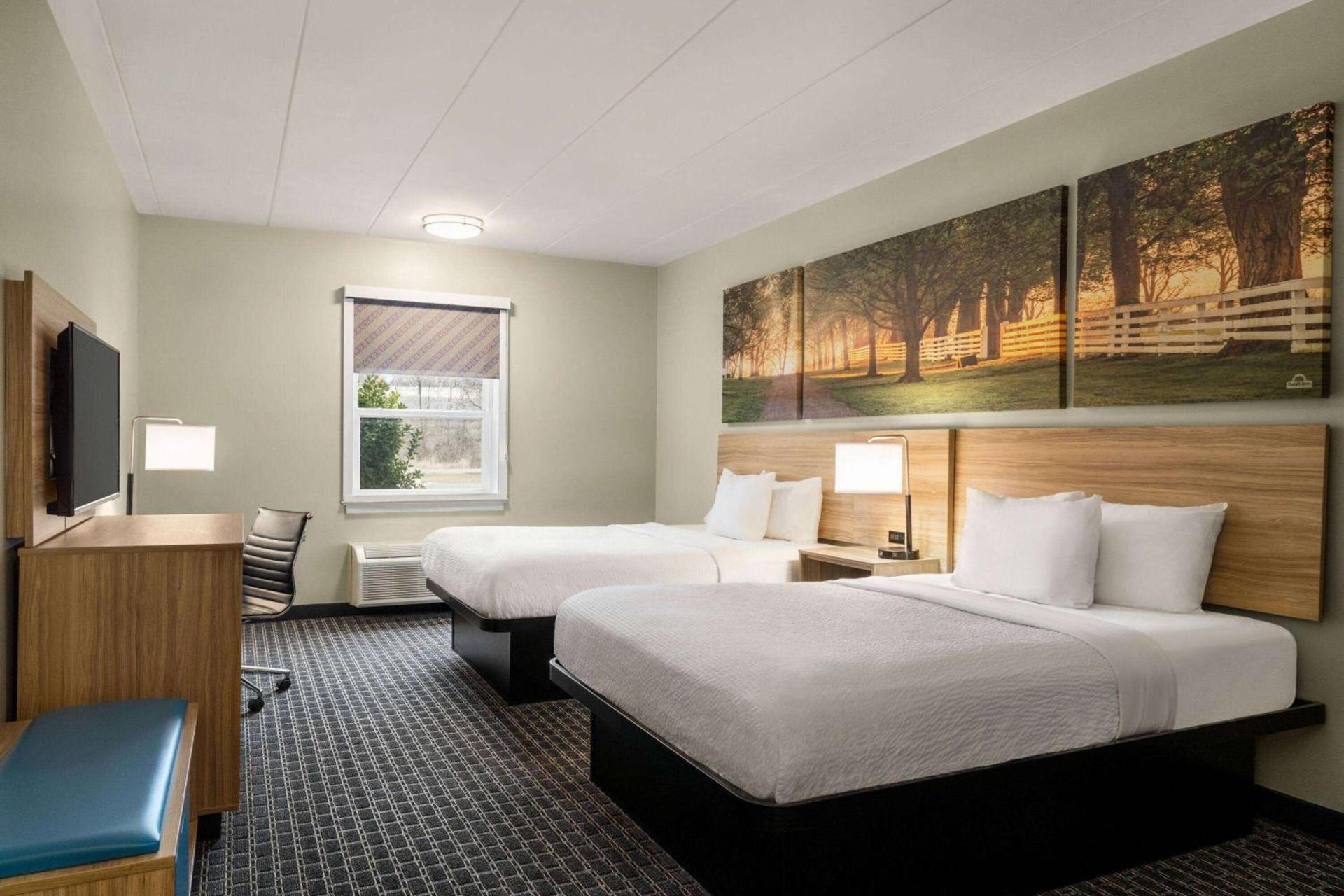 Days Inn & Suites by Wyndham Lancaster Amish Country photo 29