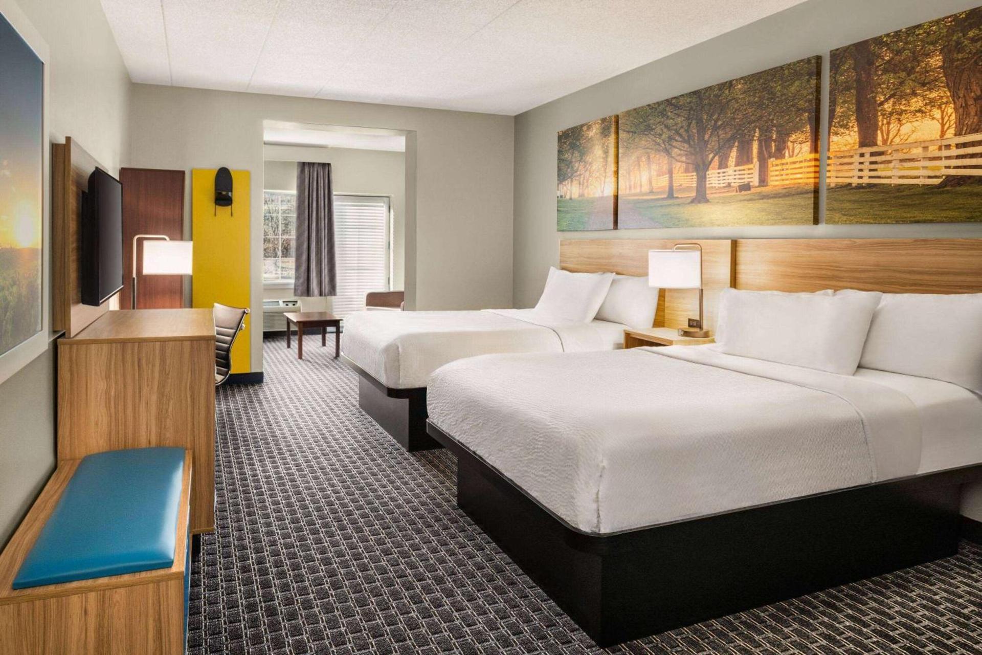 Days Inn & Suites by Wyndham Lancaster Amish Country photo 45