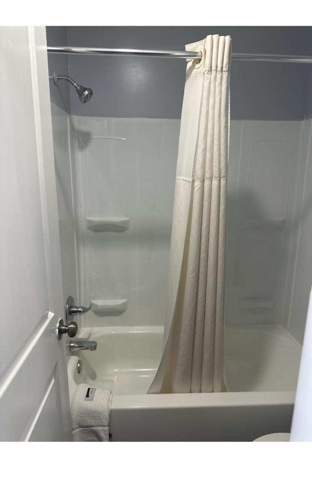Sky Inn Hotel photo 9