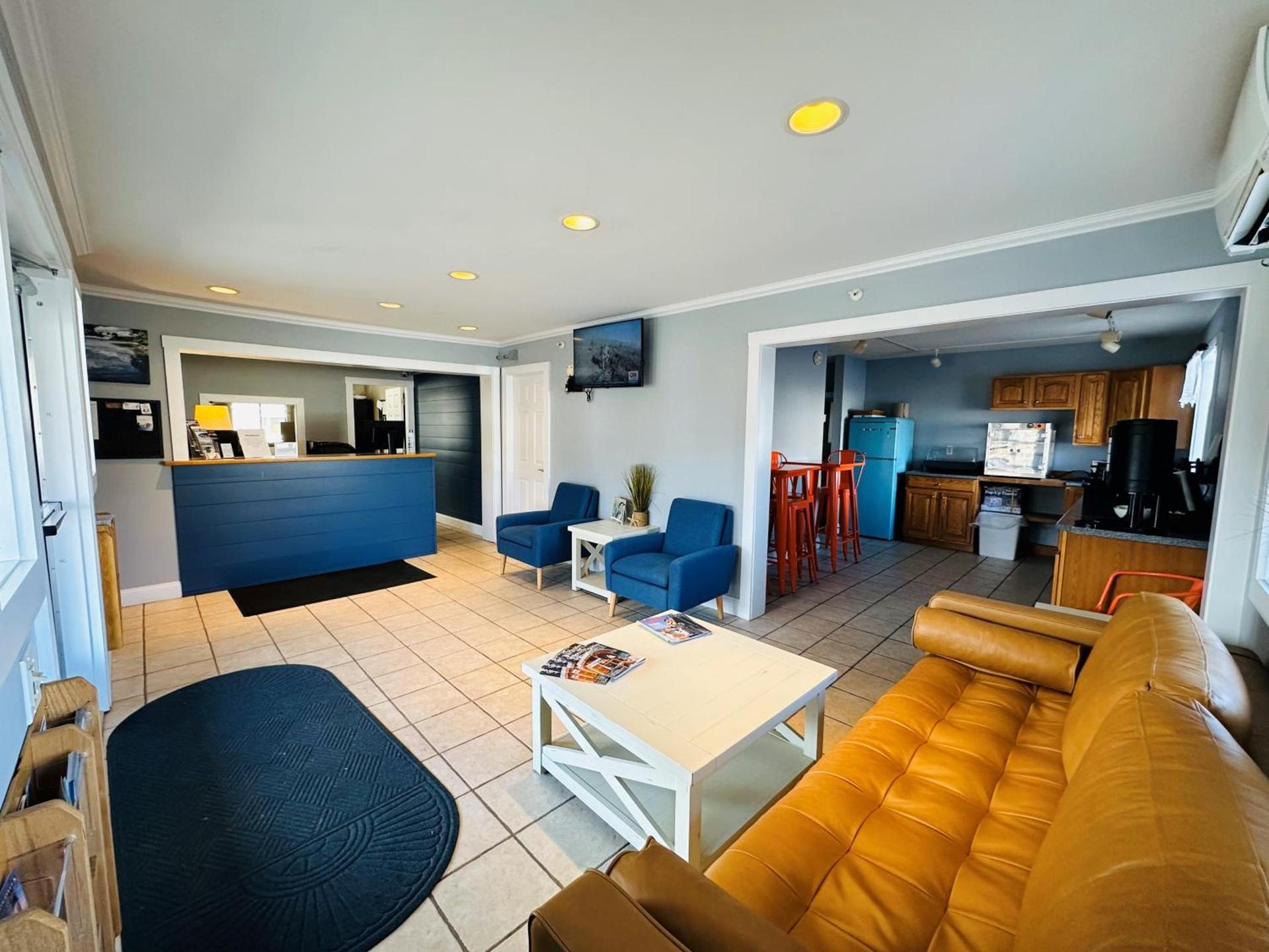Flagship Inn photo 38