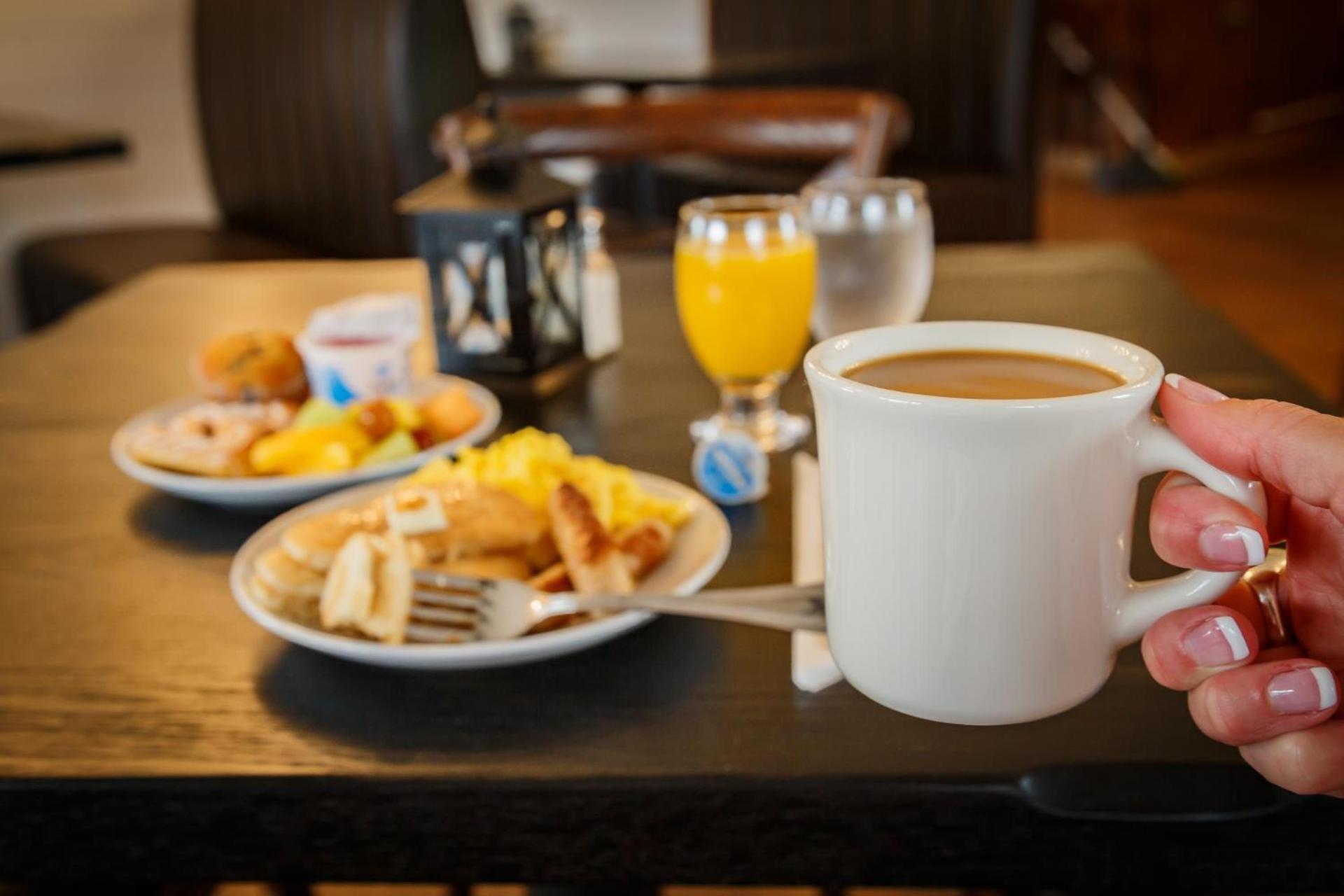 Flagship Inn photo 41