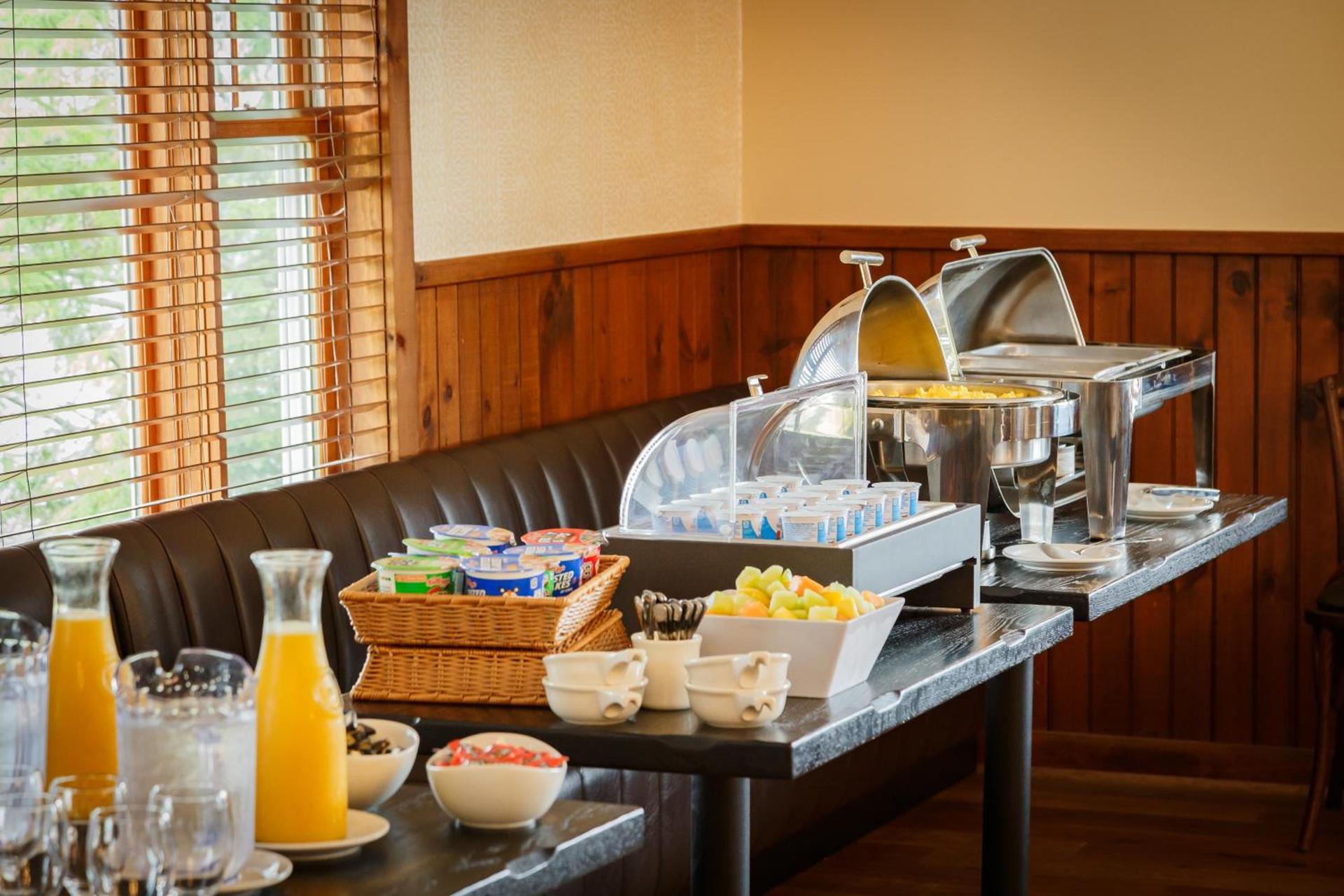 Flagship Inn photo 48