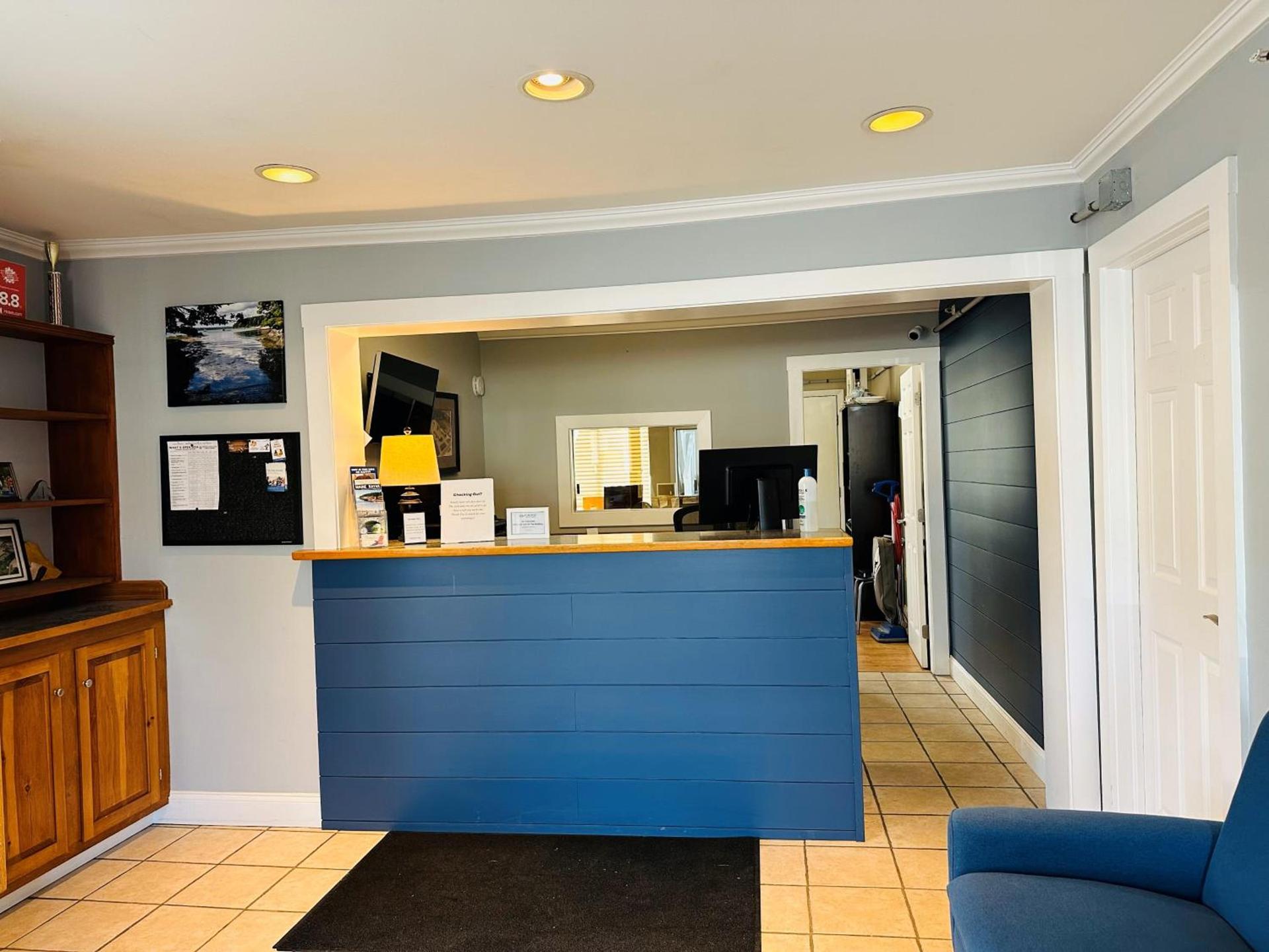 Flagship Inn photo 52