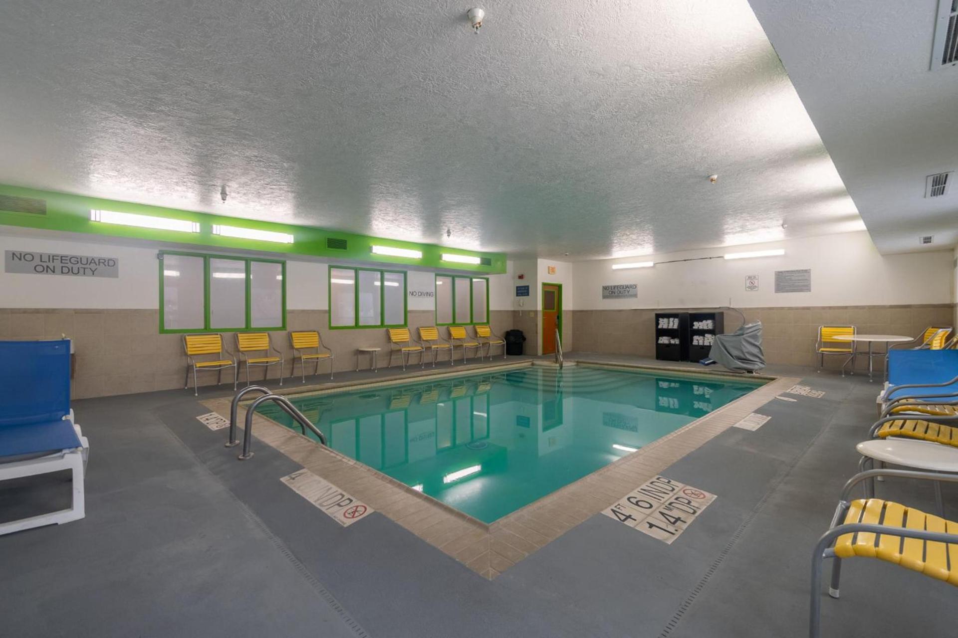 Wingate by Wyndham Great Falls photo 2